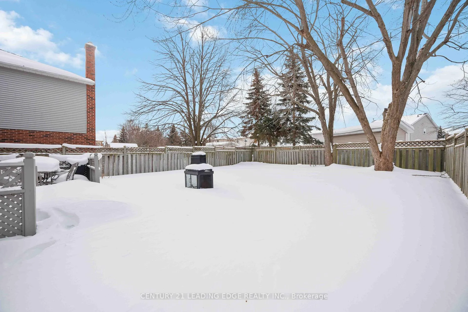 Photo 39 of 8 Tudor Place, Georgina, Keswick North — HOMEH