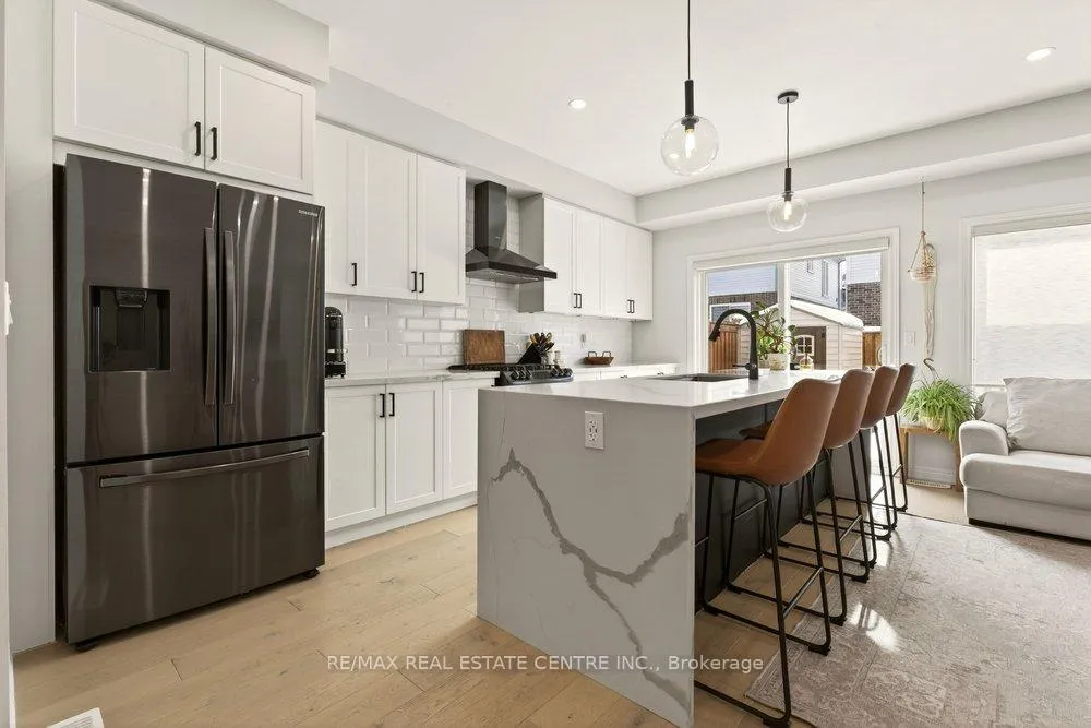 Photo 9 of 74 Bobolink Road, Hamilton, Bruleville — HOMEH