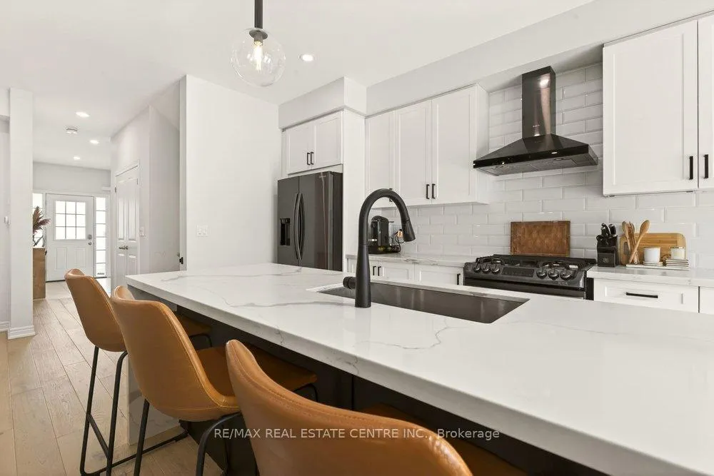 Photo 14 of 74 Bobolink Road, Hamilton, Bruleville — HOMEH