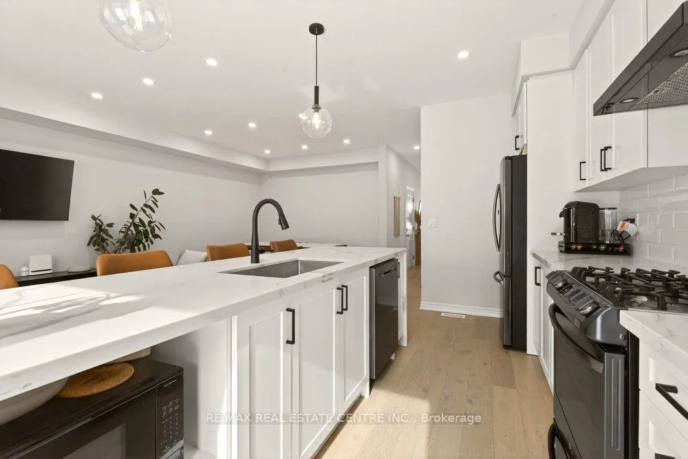 Photo 18 of 74 Bobolink Road, Hamilton, Bruleville — HOMEH