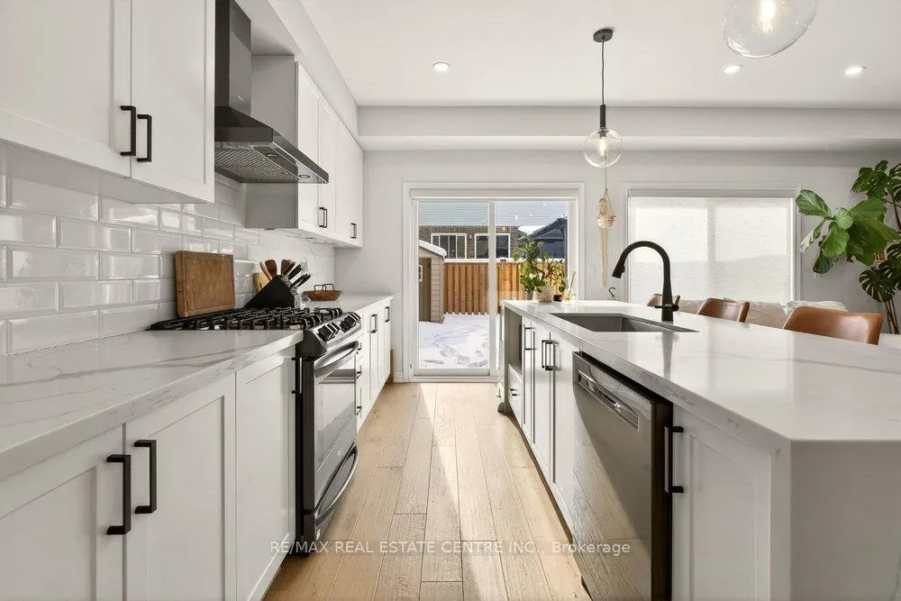 Photo 19 of 74 Bobolink Road, Hamilton, Bruleville — HOMEH