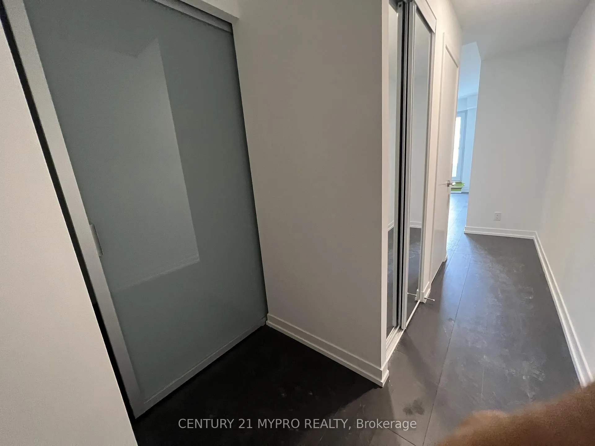 Photo 5 of Unit 635, 2020 Bathurst Street, Toronto, Forest Hill South — HOMEH