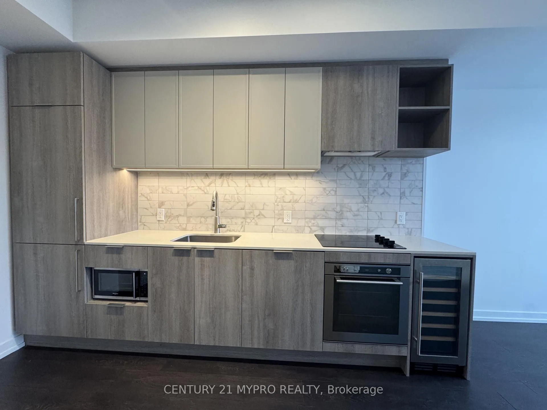 Photo 8 of Unit 635, 2020 Bathurst Street, Toronto, Forest Hill South — HOMEH
