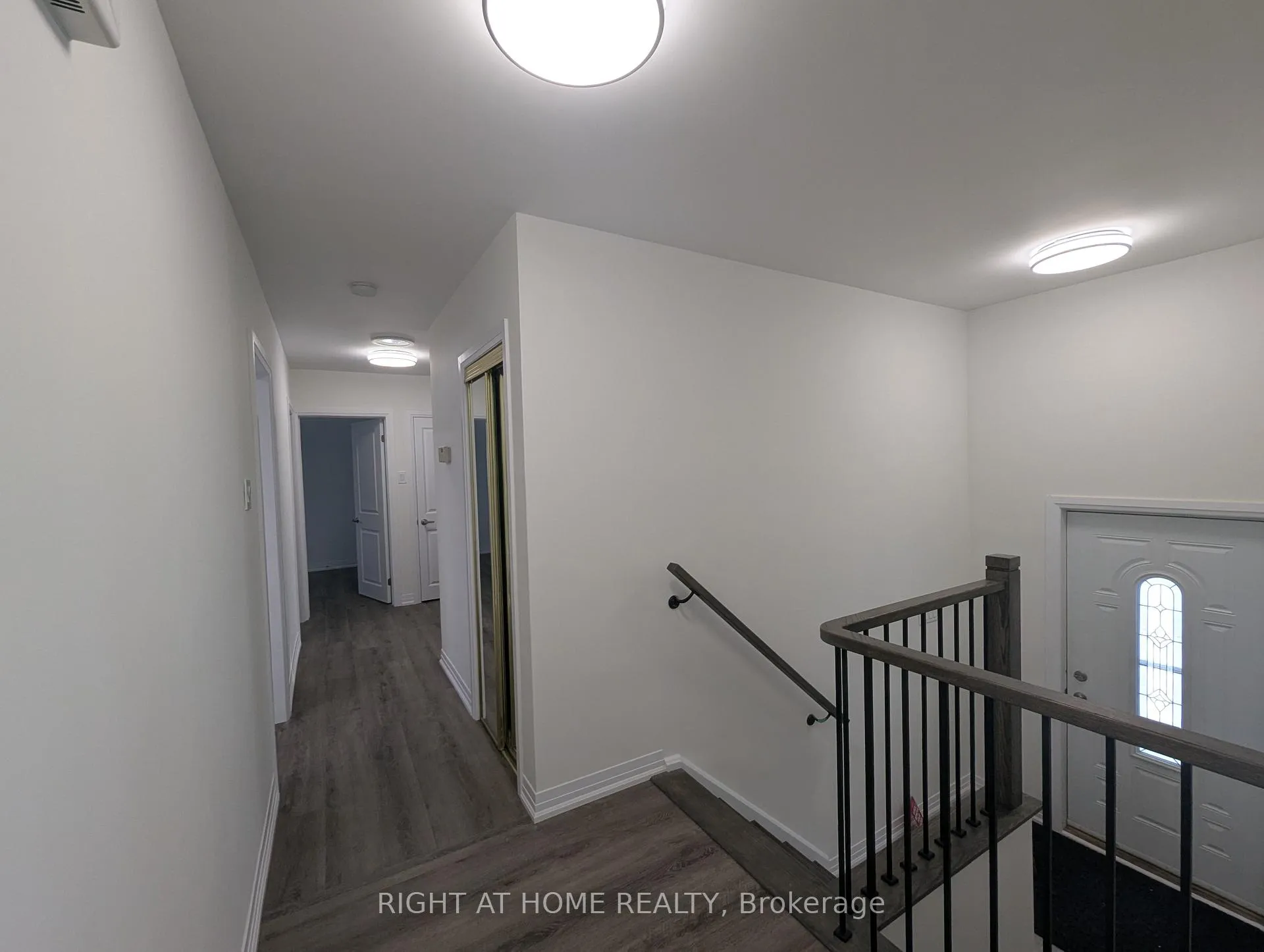 Photo 5 of 639 Blue Forest Hill, Burlington, Appleby — HOMEH