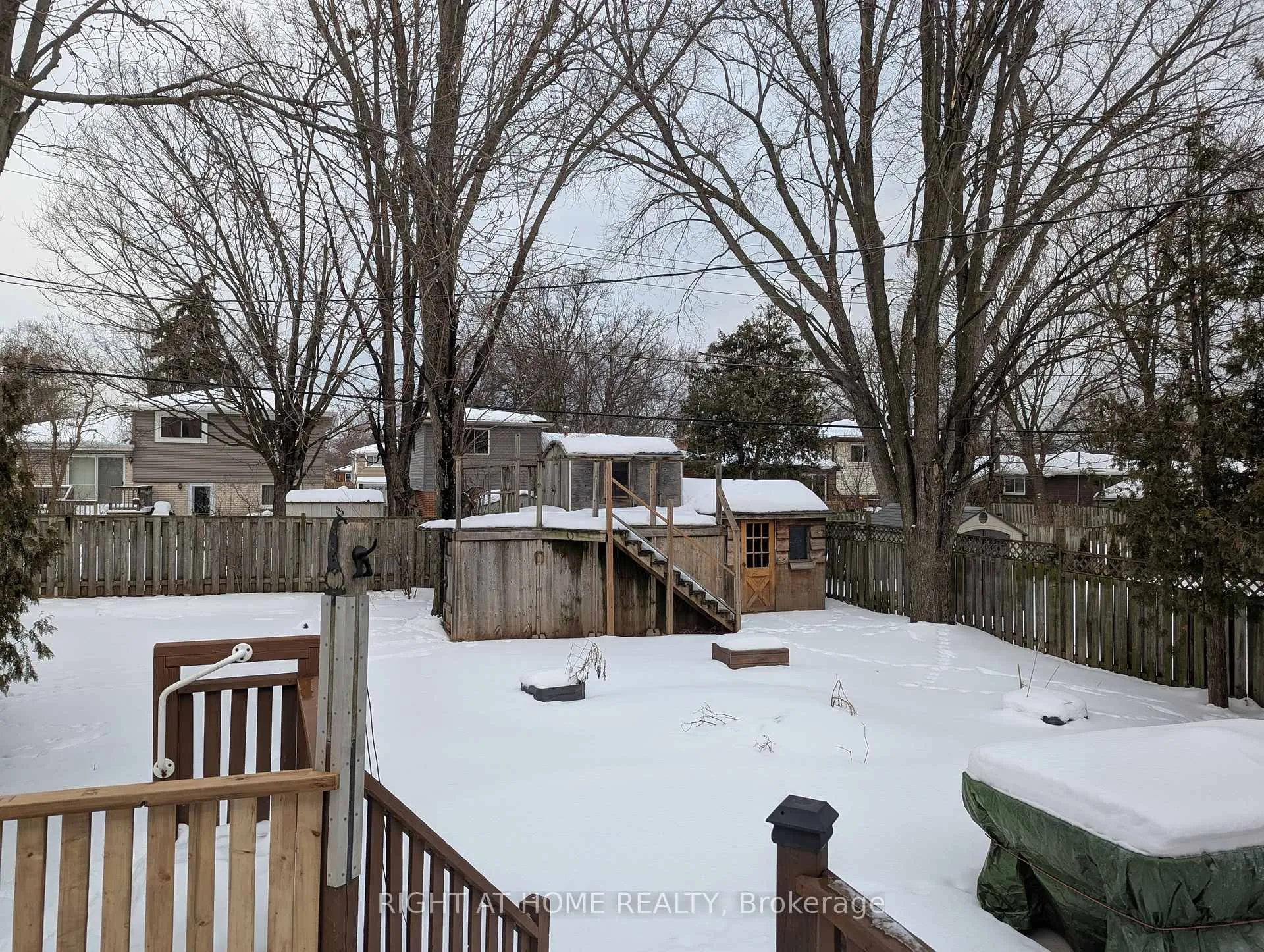 Photo 17 of 639 Blue Forest Hill, Burlington, Appleby — HOMEH