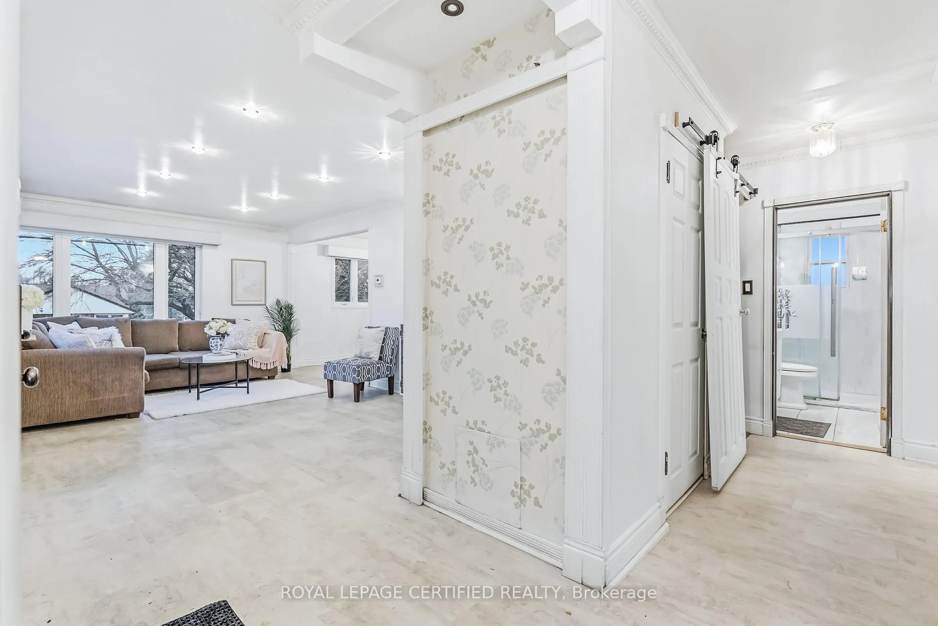 Photo 23 of 5921 Scott Street, Niagara Falls, Cherrywood — HOMEH