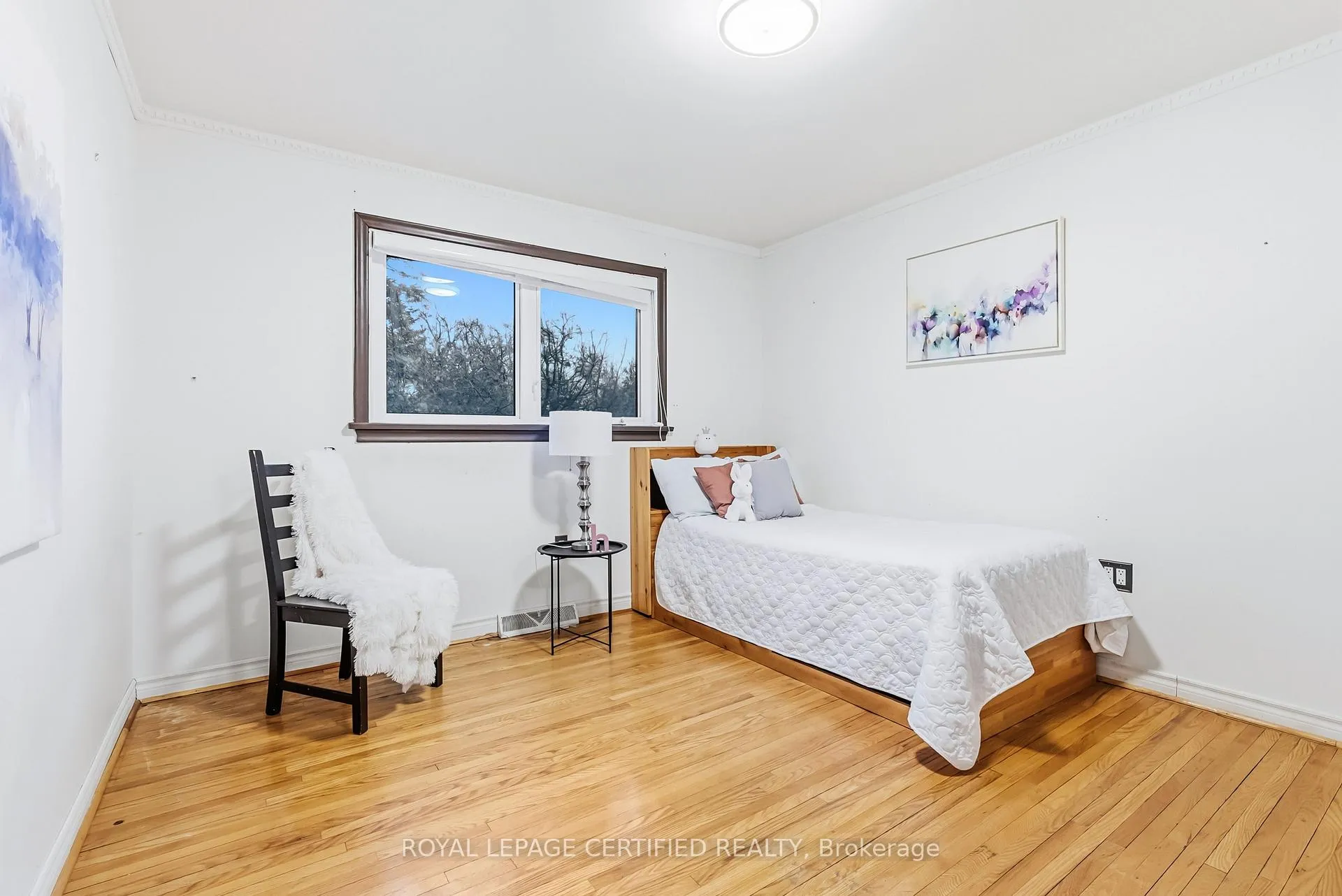 Photo 29 of 5921 Scott Street, Niagara Falls, Cherrywood — HOMEH