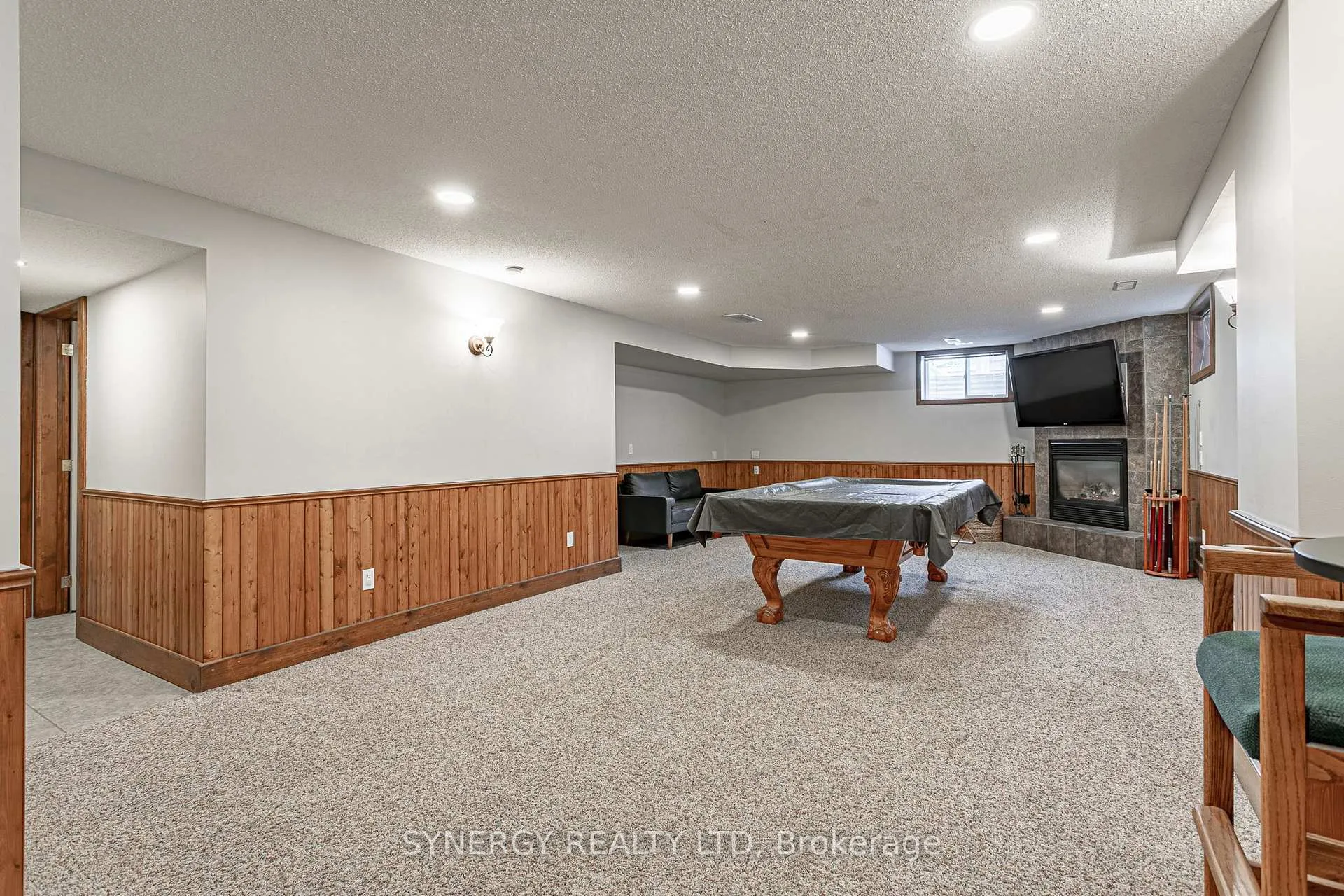 Photo 20 of 29 Juniper Crescent, Strathroy-Caradoc, SE — HOMEH