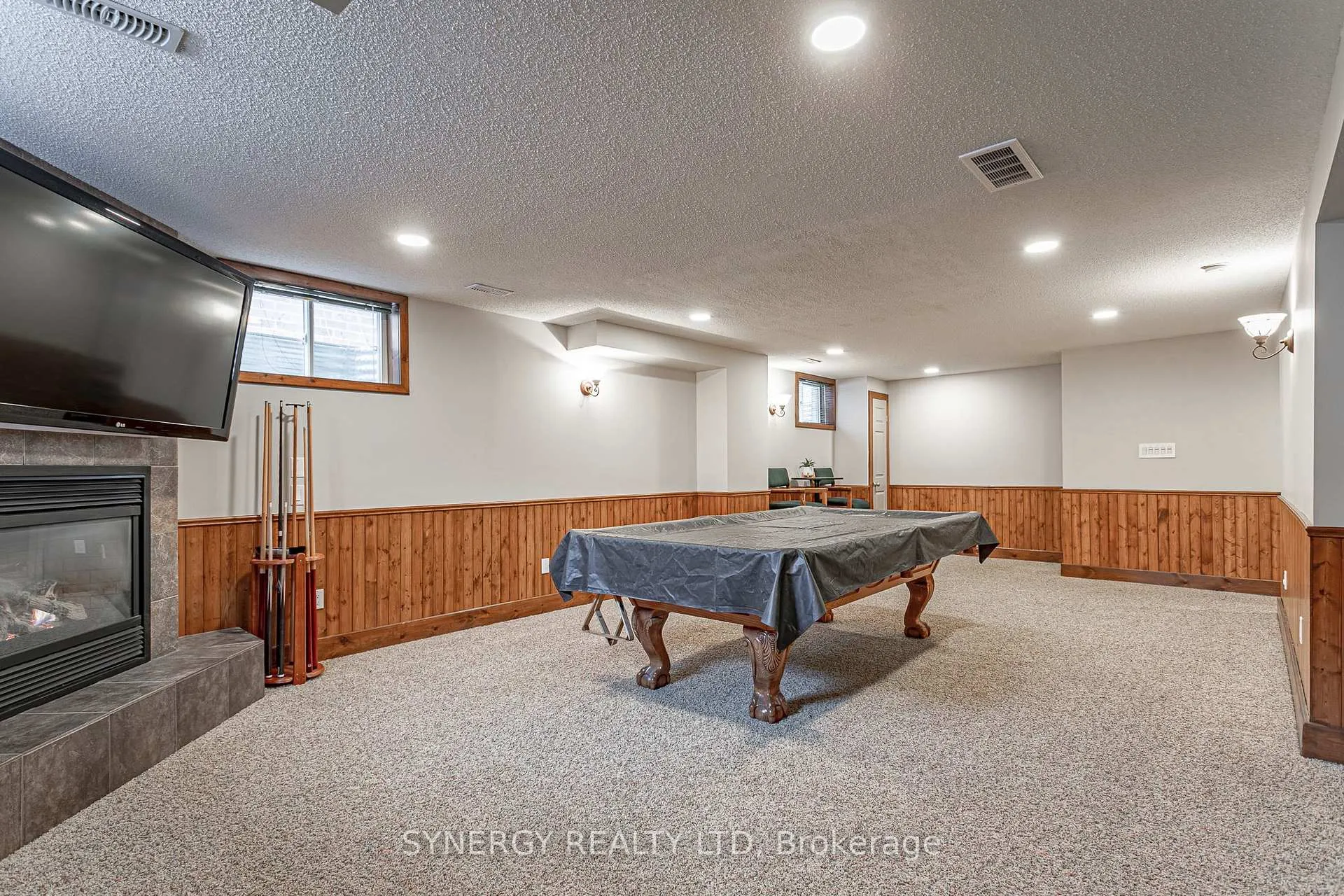 Photo 21 of 29 Juniper Crescent, Strathroy-Caradoc, SE — HOMEH