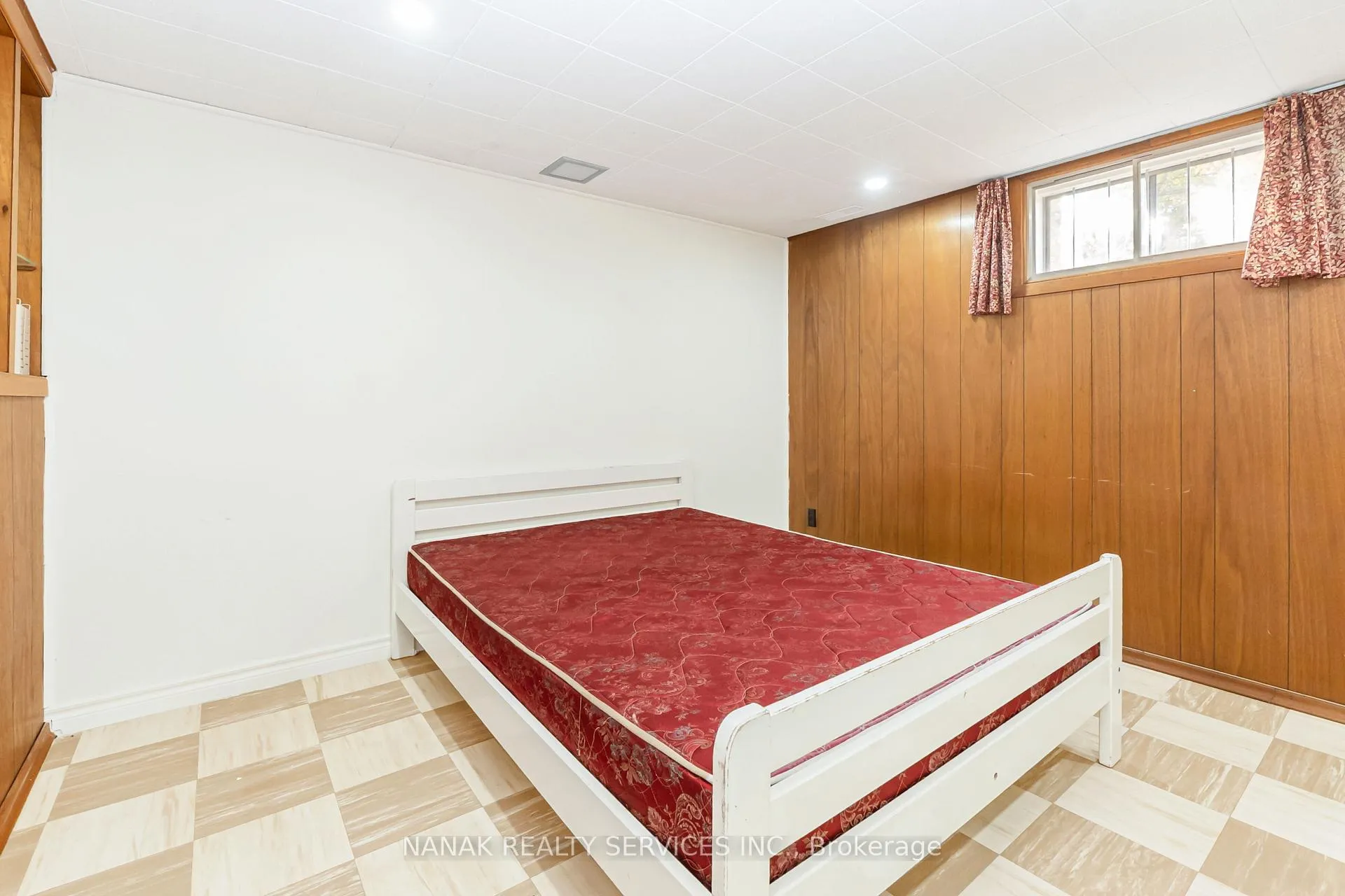Photo 27 of 47 Jasper Crescent, London, East O — HOMEH