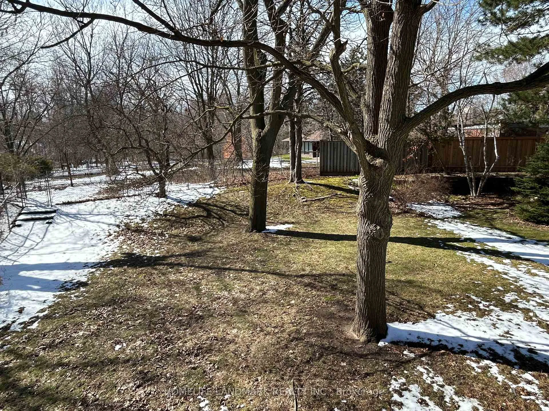 Photo 9 of 116 Applefield Drive, Scarborough, Bendale — HOMEH