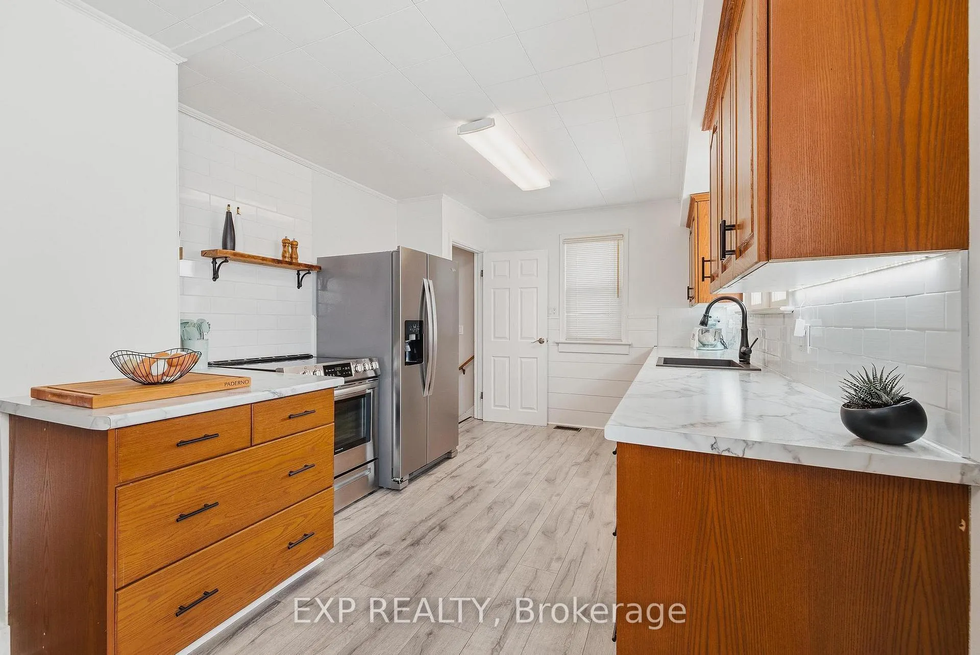Photo 4 of 340 Binning Street W, North Perth, Listowel — HOMEH