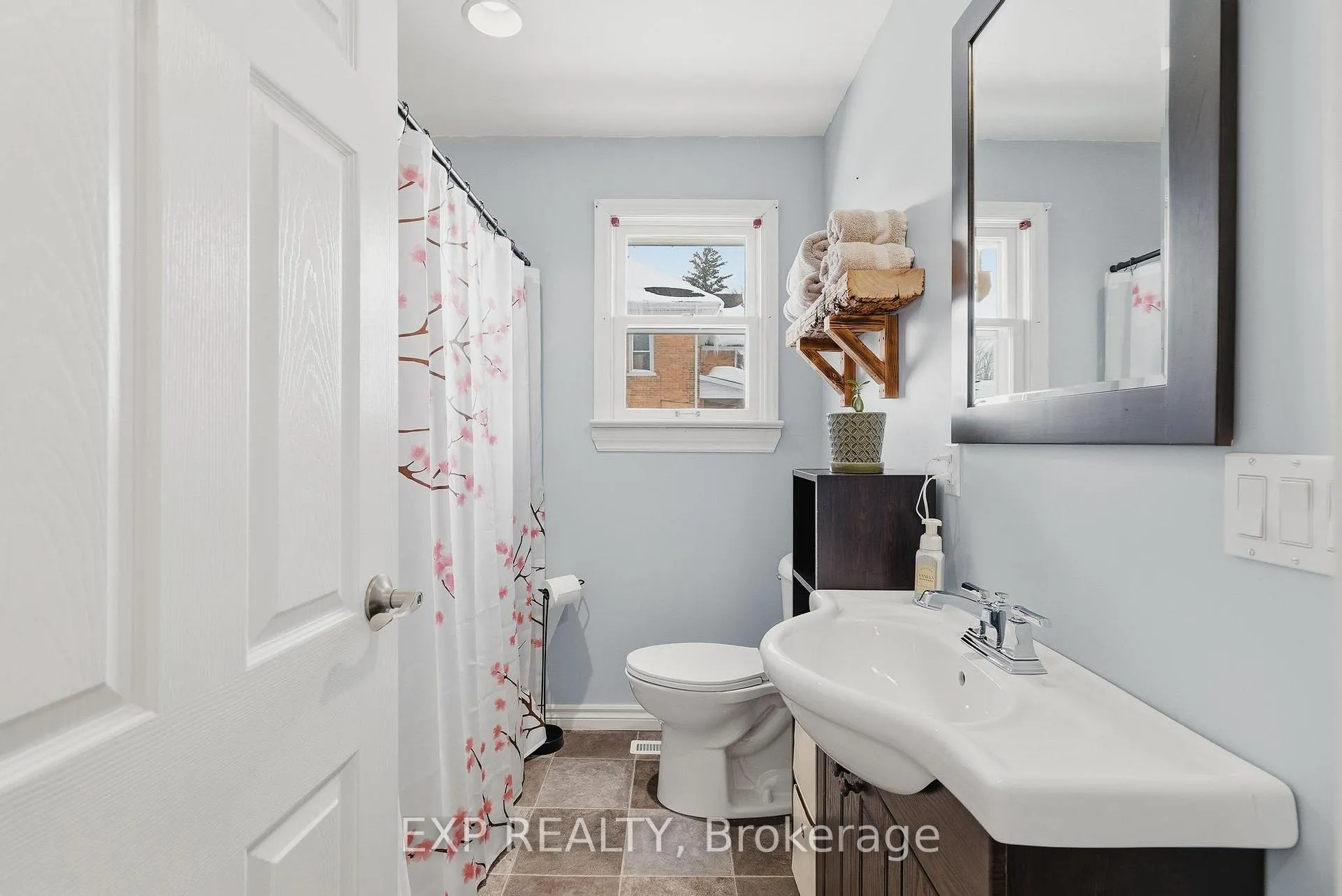 Photo 16 of 340 Binning Street W, North Perth, Listowel — HOMEH