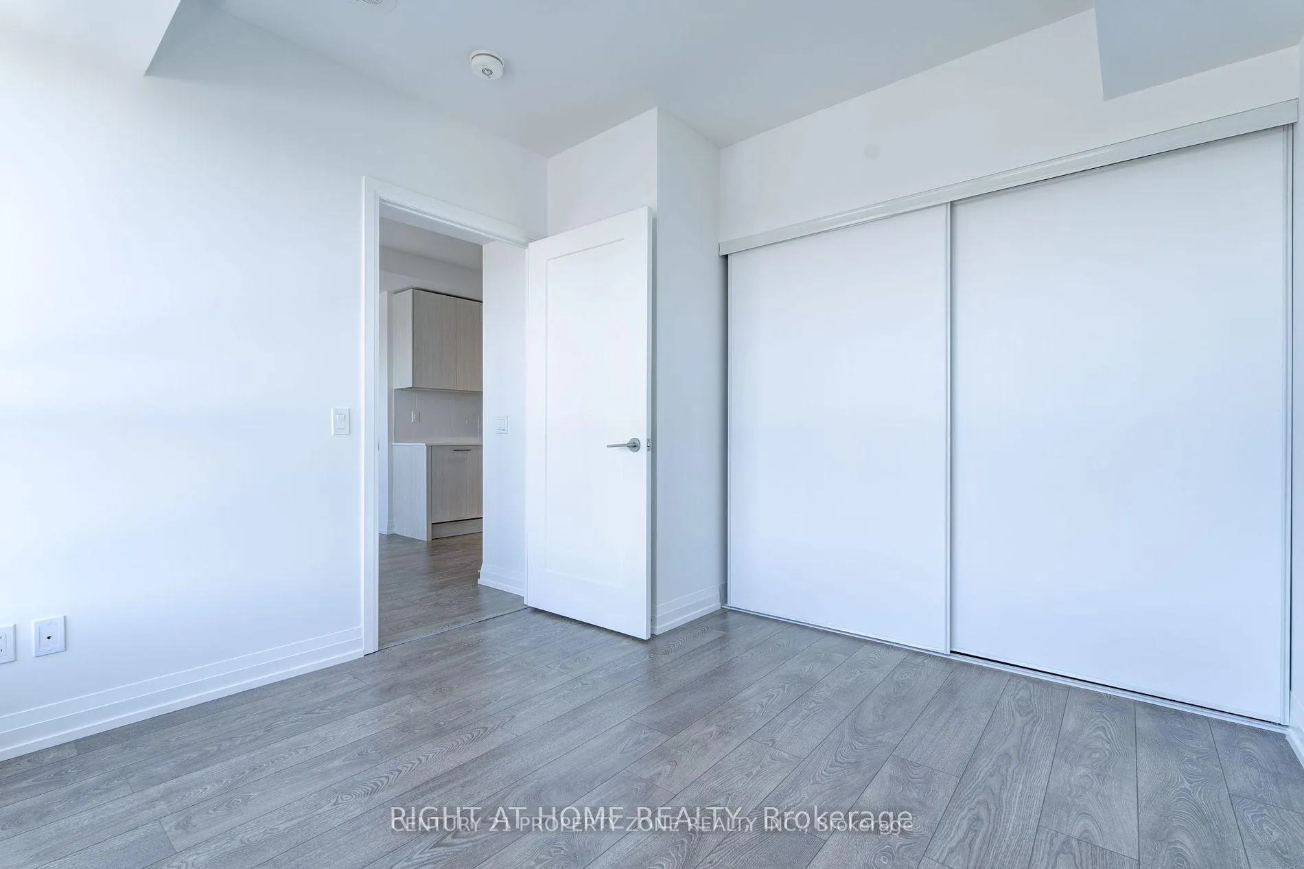 Photo 19 of Unit 2009, 286 Main Street, Toronto, East End-Danforth — HOMEH