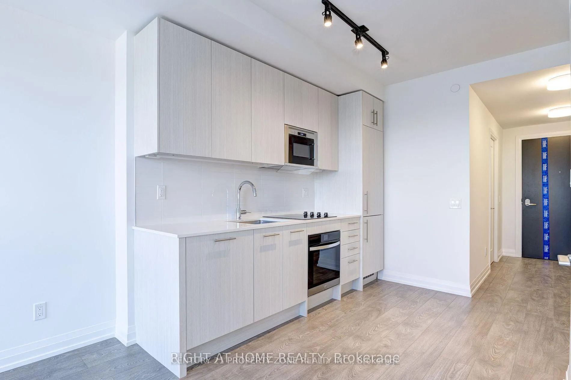 Photo 22 of Unit 2009, 286 Main Street, Toronto, East End-Danforth — HOMEH
