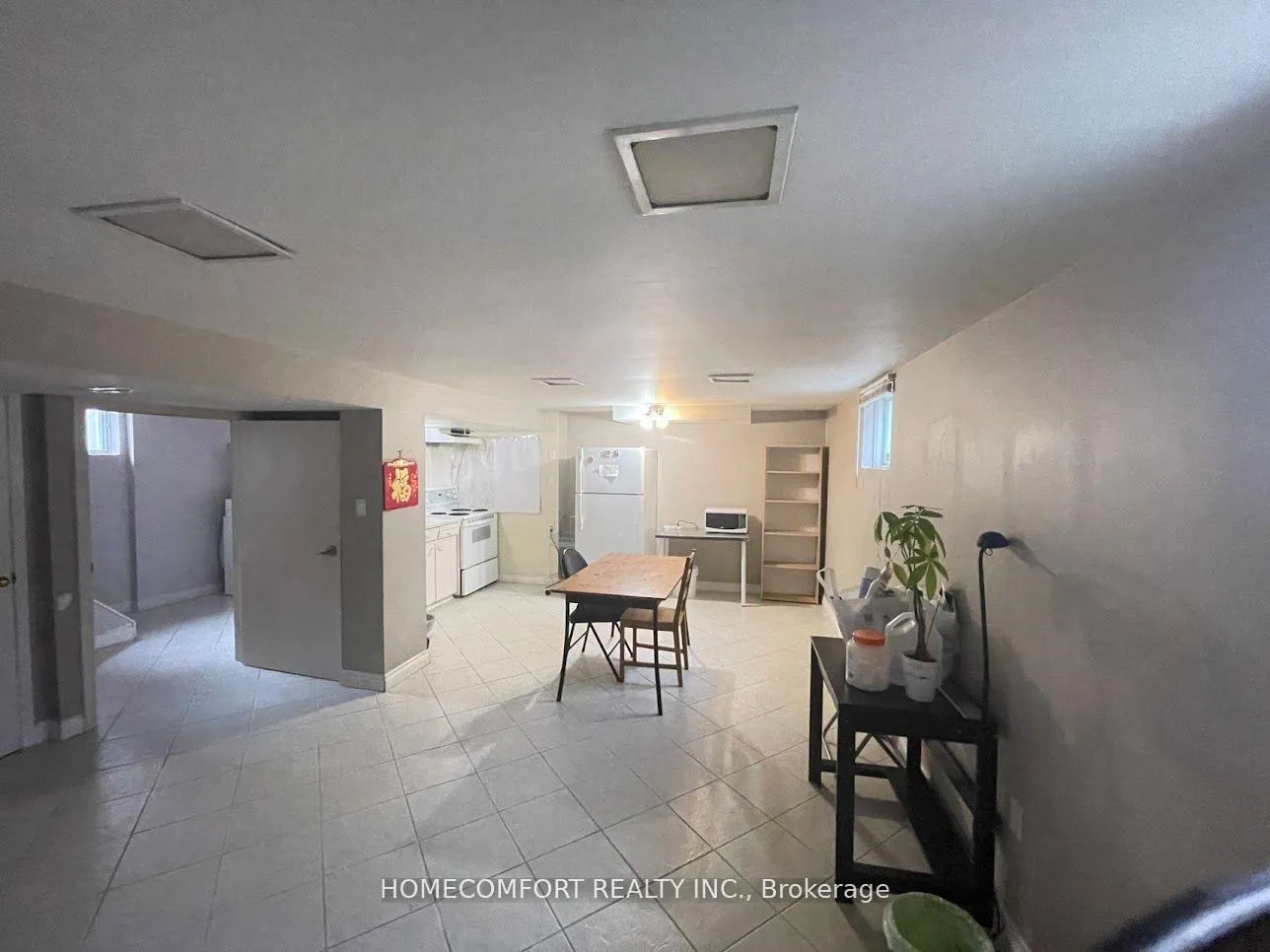 Photo 8 of 27 Dittmer Crescent N, Etobicoke, West Humber-Clairville — HOMEH