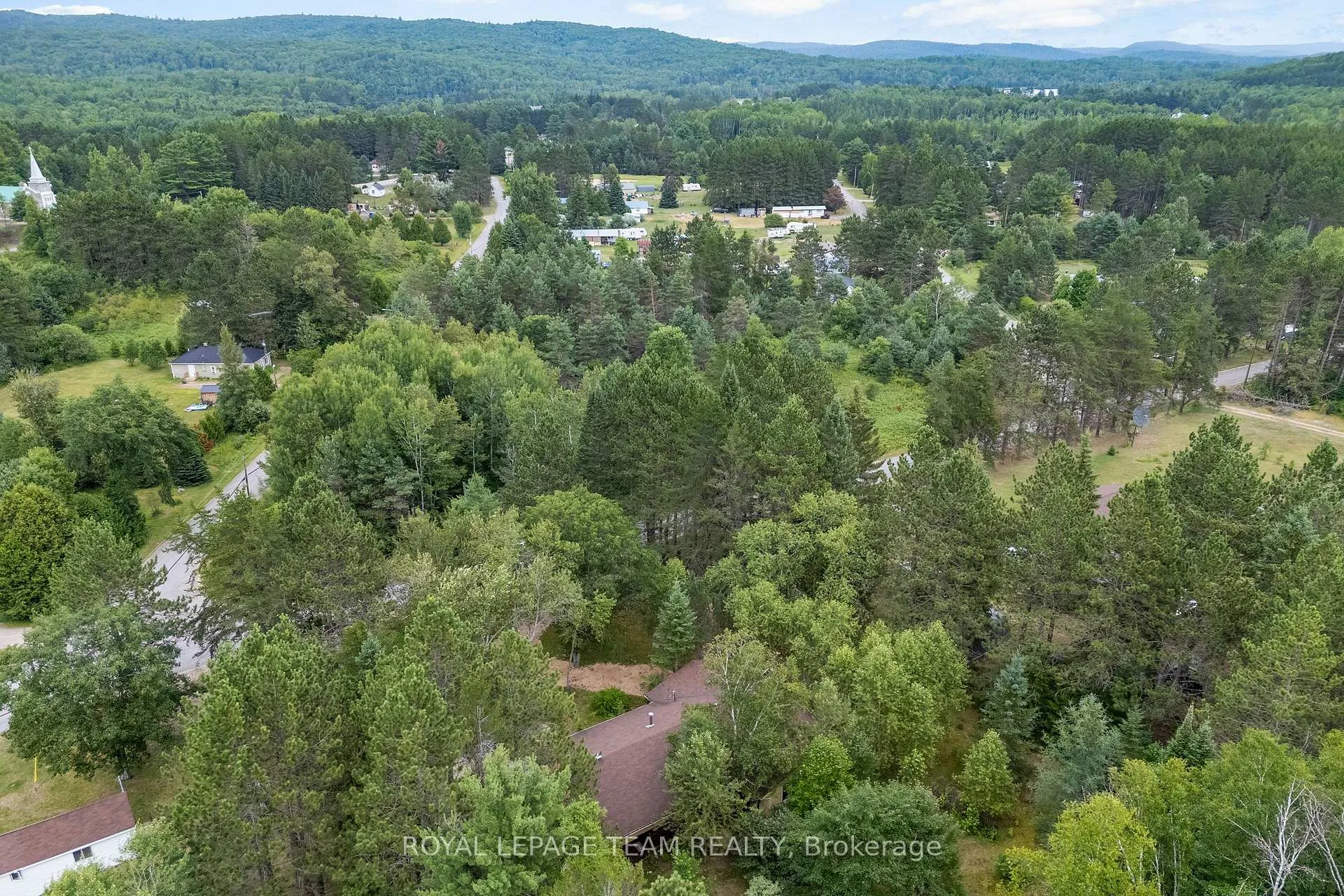 Photo 9 of 4 Murchison Road, South Algonquin — HOMEH