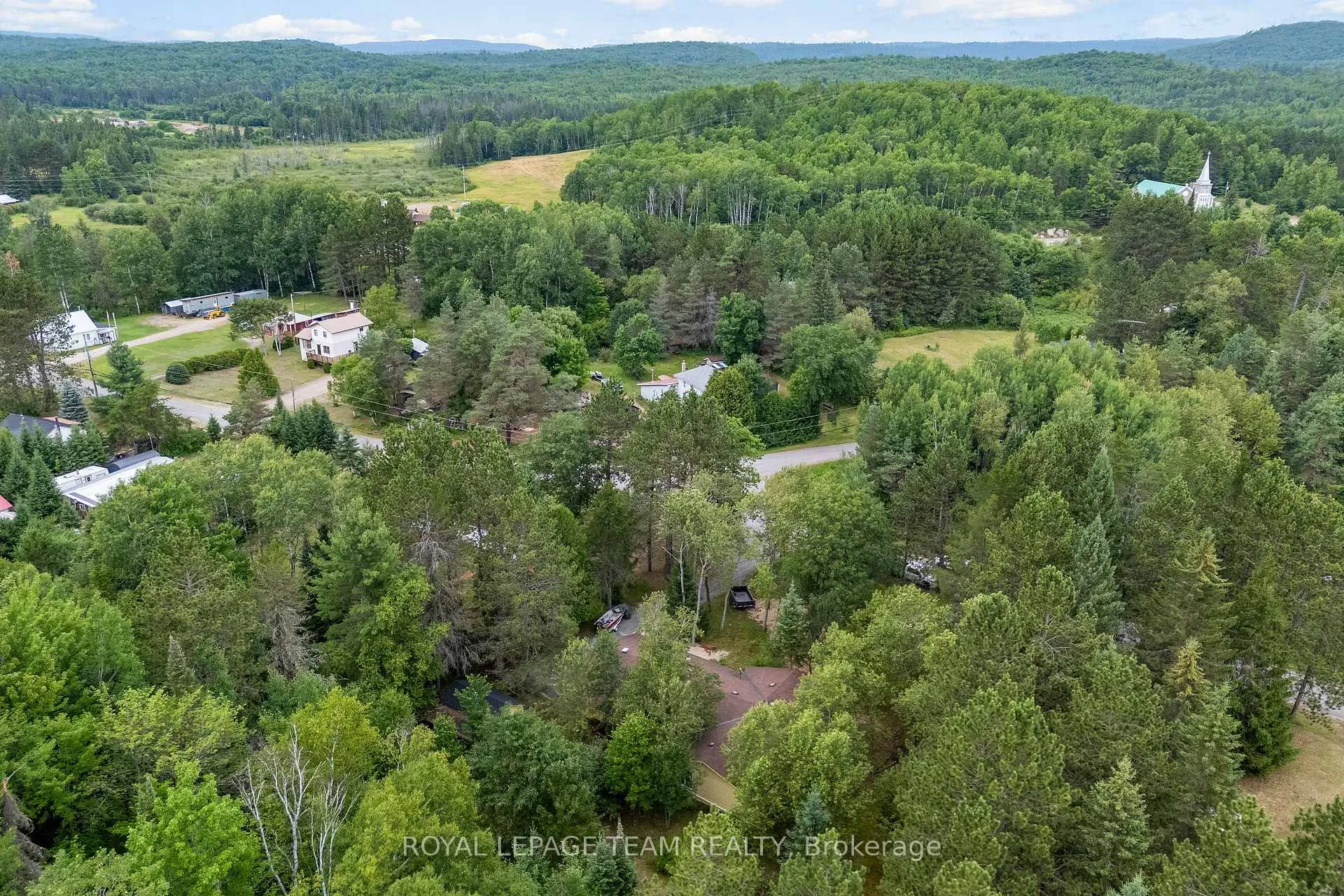 Photo 10 of 4 Murchison Road, South Algonquin — HOMEH