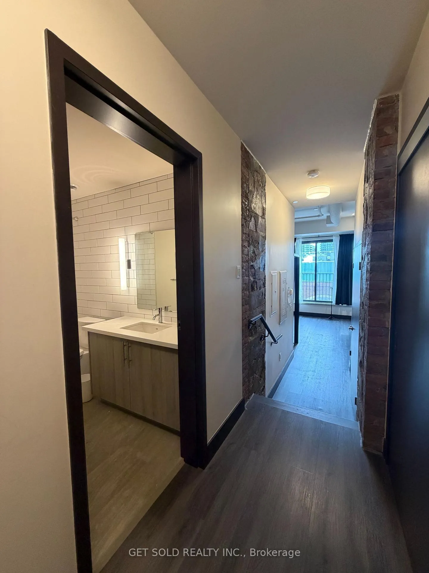Photo 9 of 121 King Street E, Hamilton, Beasley — HOMEH