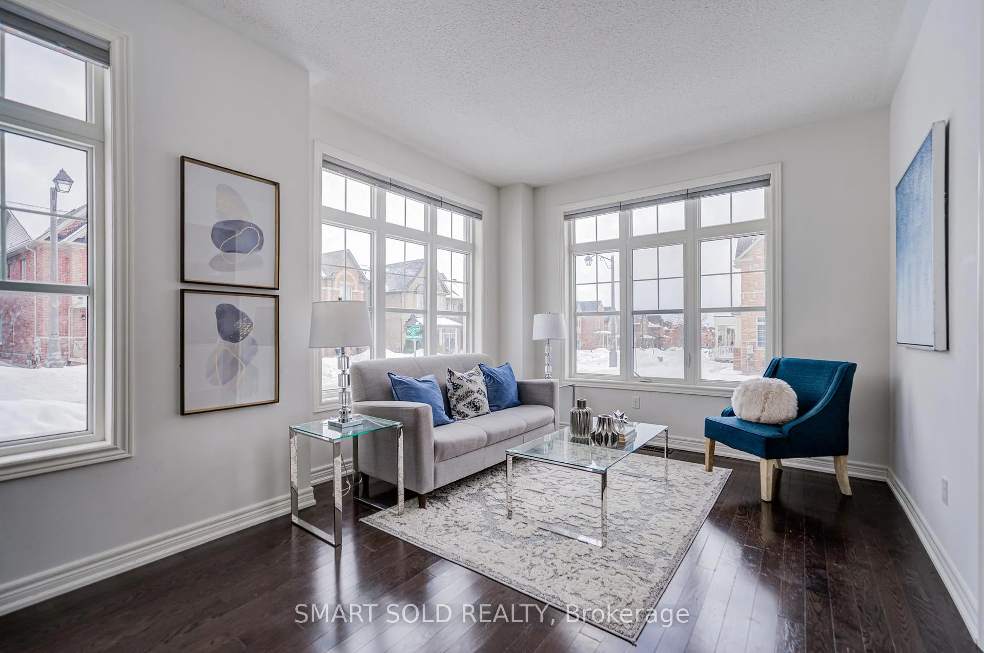 Photo 10 of 102 William Bartlett Drive, Markham, Berczy — HOMEH