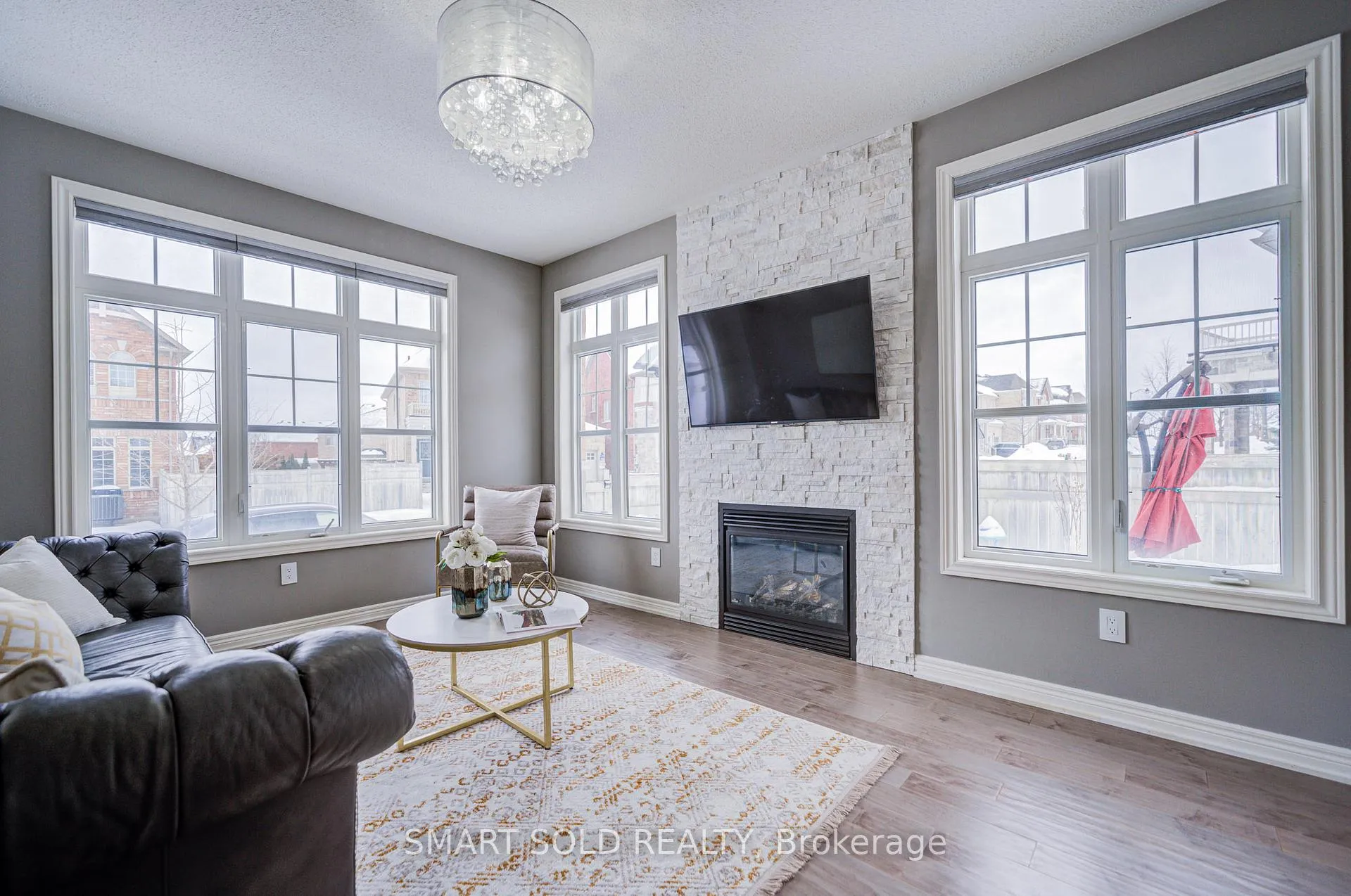 Photo 14 of 102 William Bartlett Drive, Markham, Berczy — HOMEH