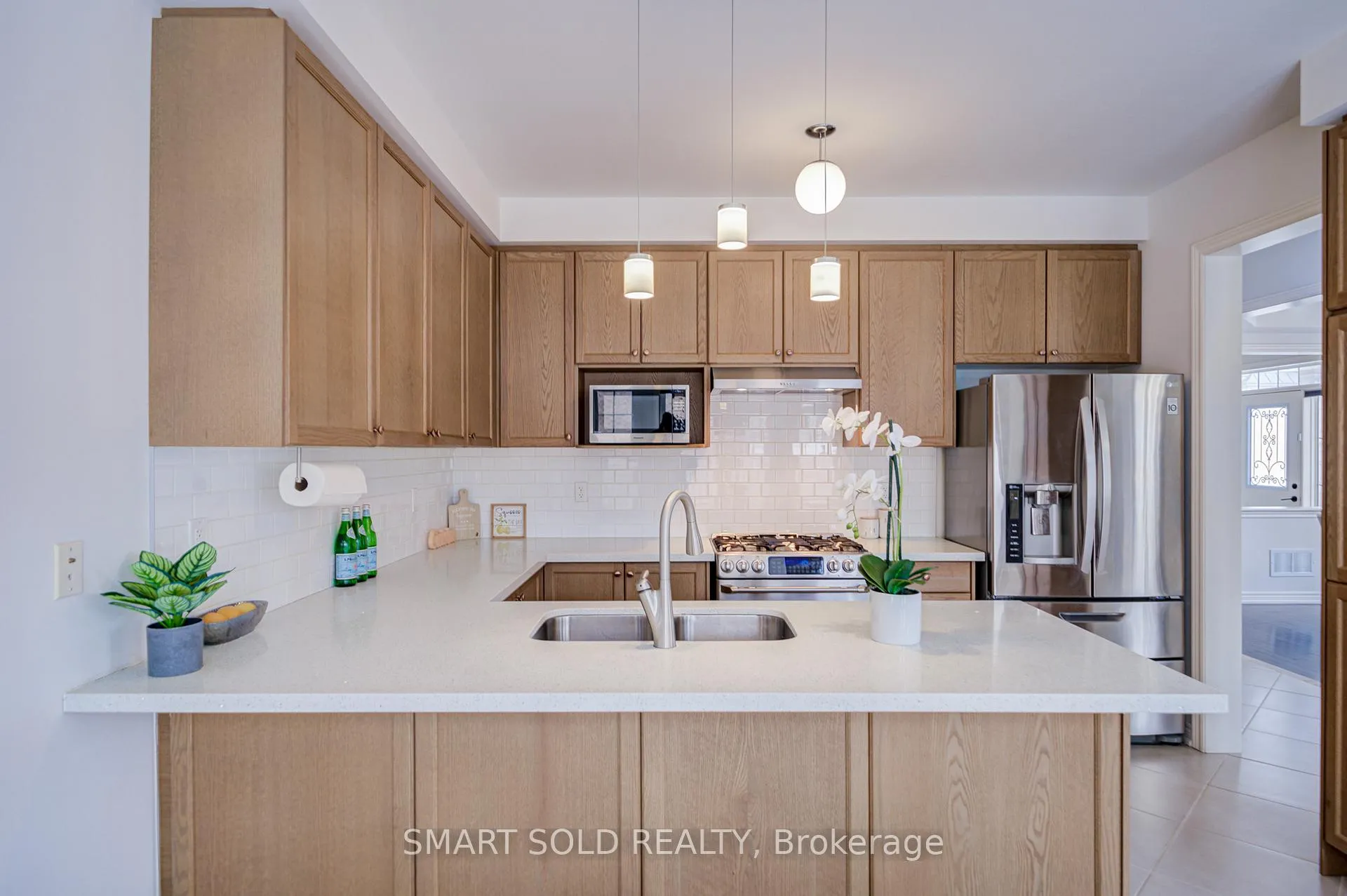Photo 20 of 102 William Bartlett Drive, Markham, Berczy — HOMEH