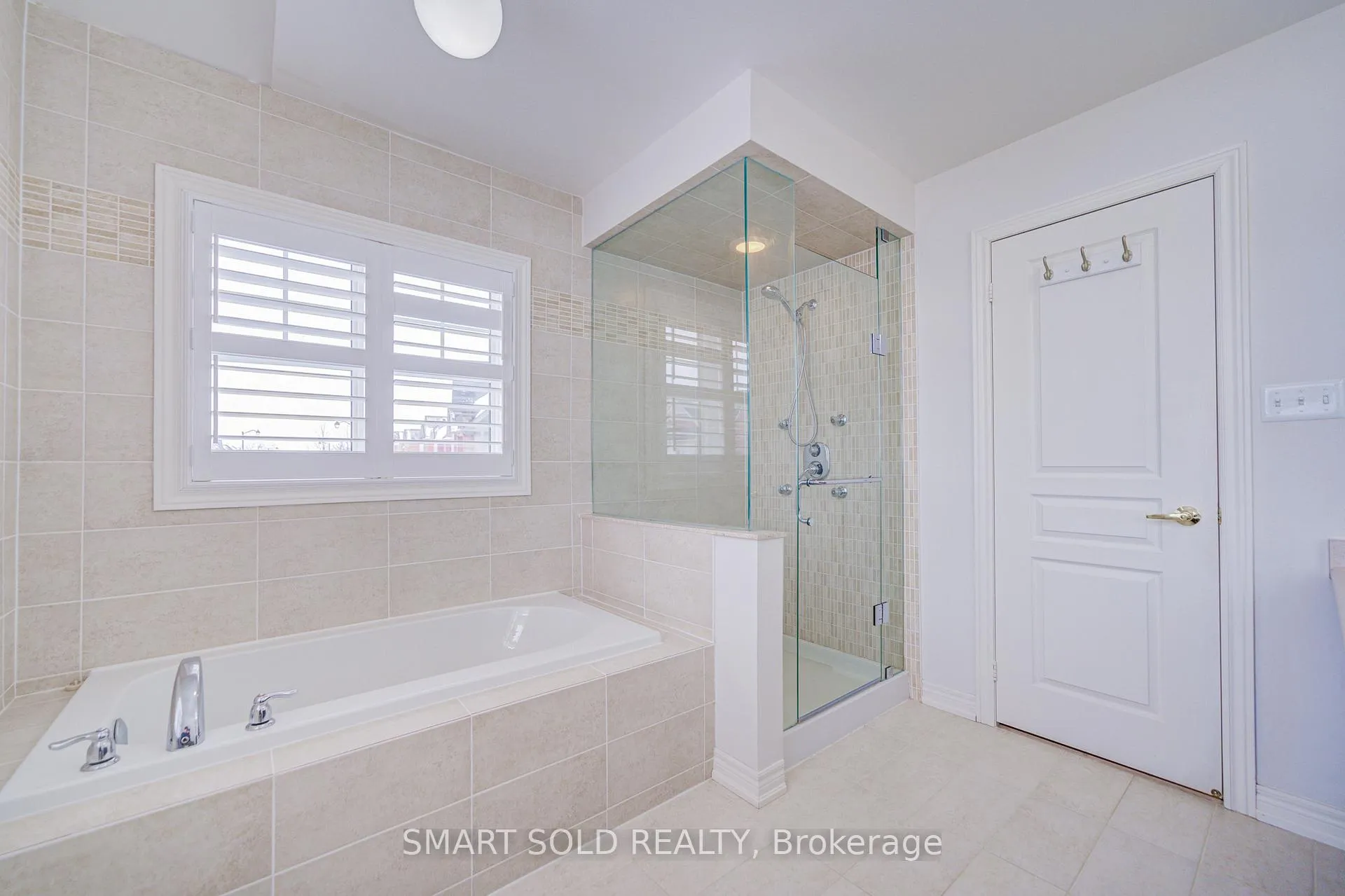 Photo 30 of 102 William Bartlett Drive, Markham, Berczy — HOMEH