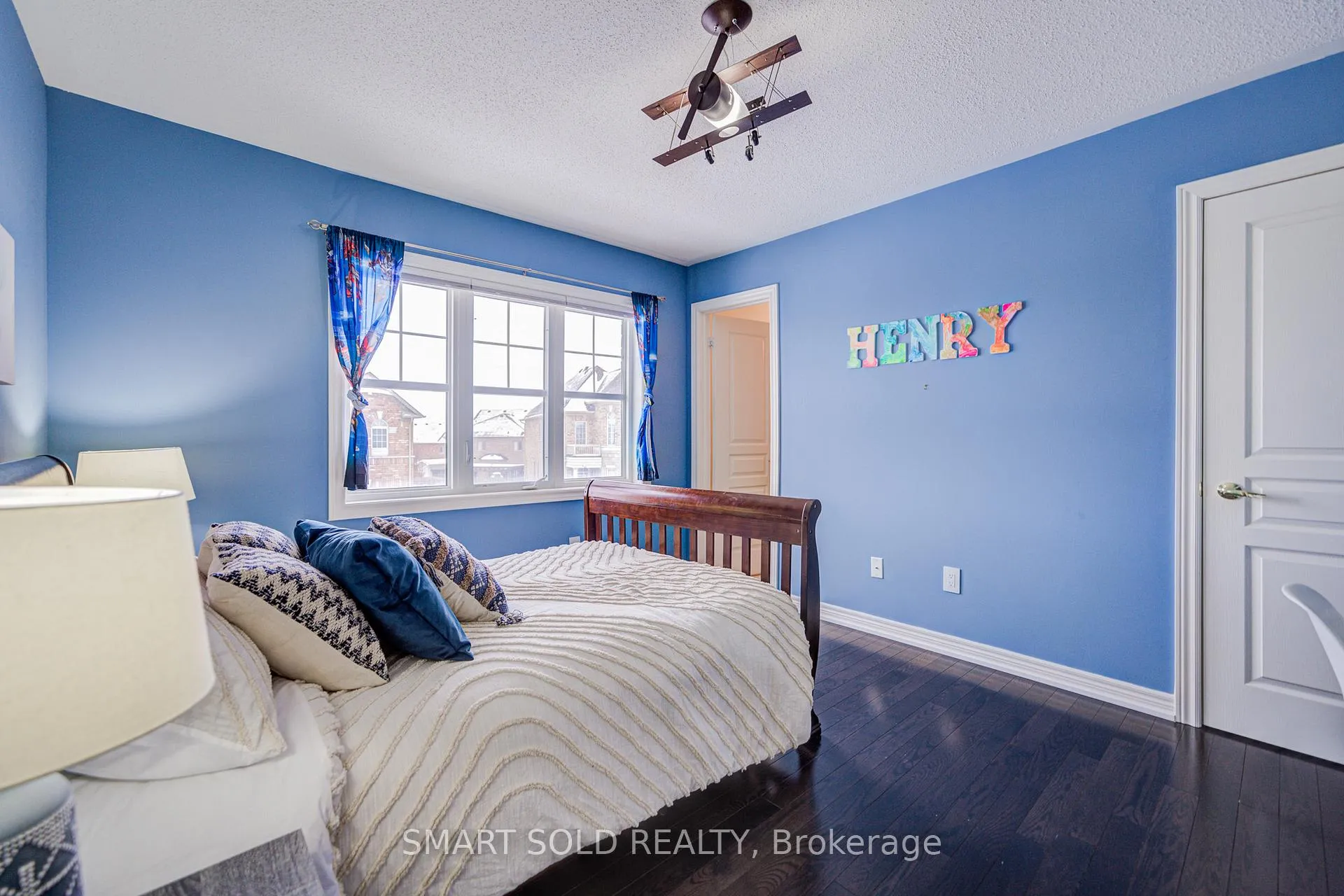 Photo 32 of 102 William Bartlett Drive, Markham, Berczy — HOMEH