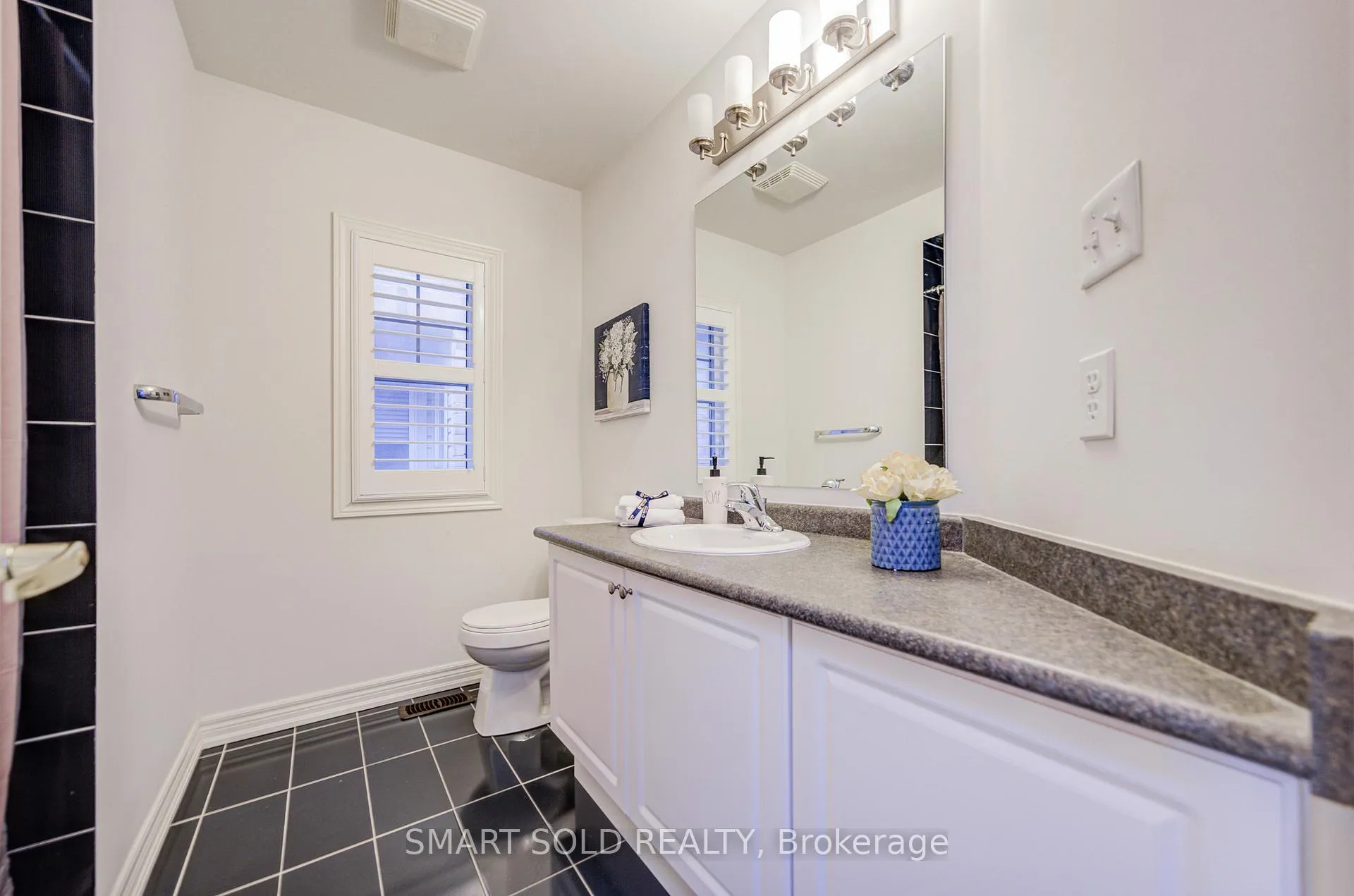 Photo 41 of 102 William Bartlett Drive, Markham, Berczy — HOMEH