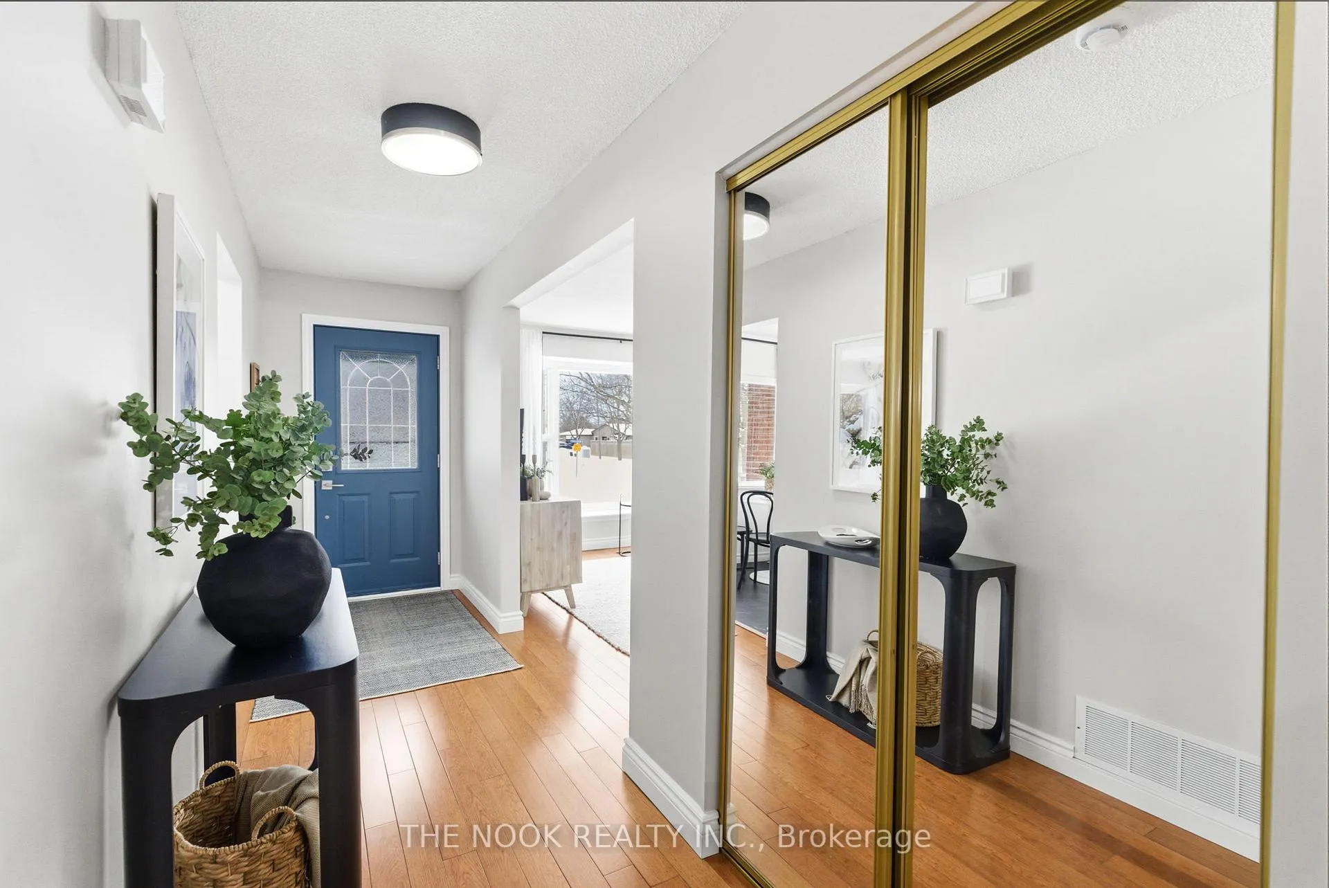 Photo 4 of 523 Cherryhill Street, Oshawa, Donevan — HOMEH