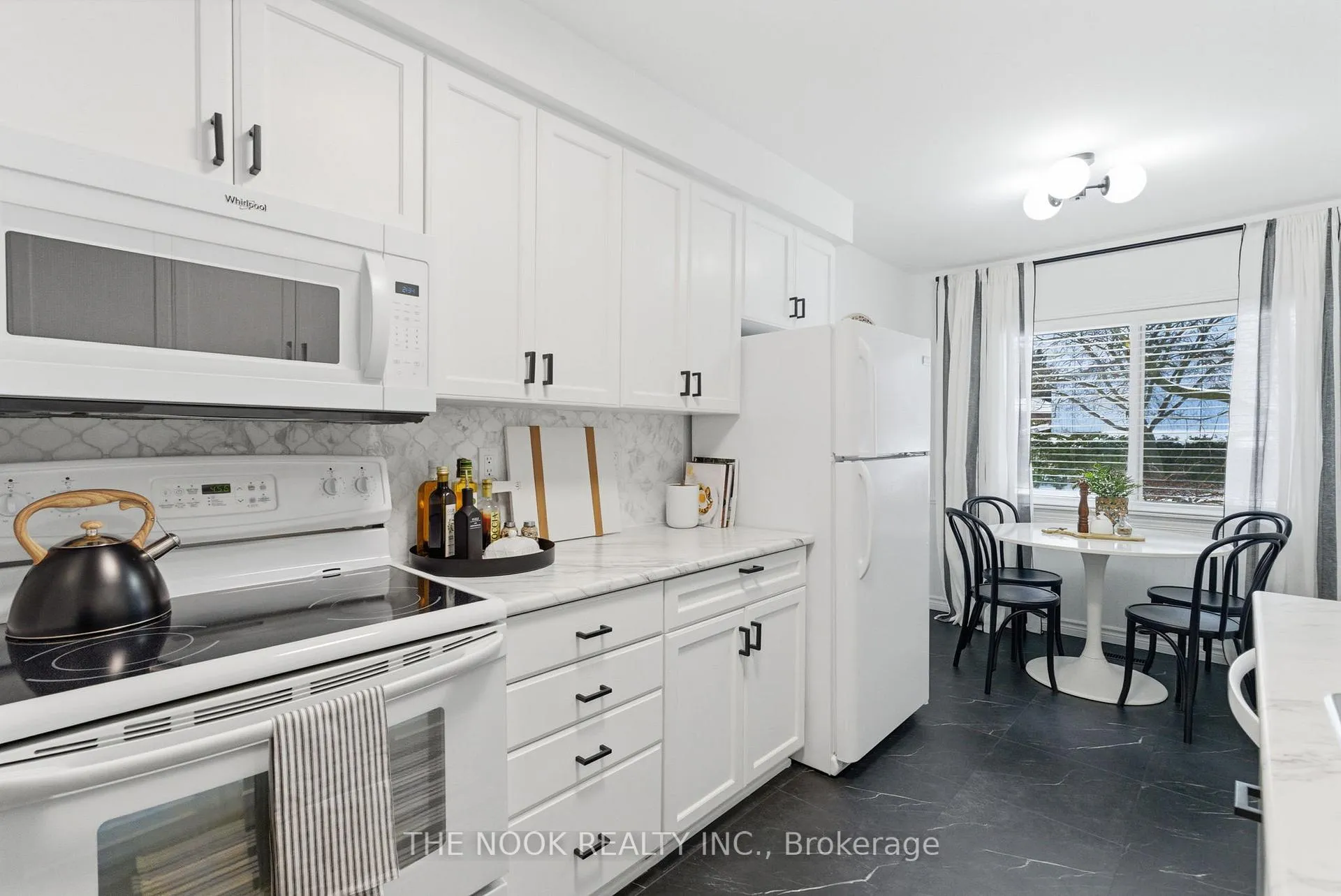 Photo 16 of 523 Cherryhill Street, Oshawa, Donevan — HOMEH