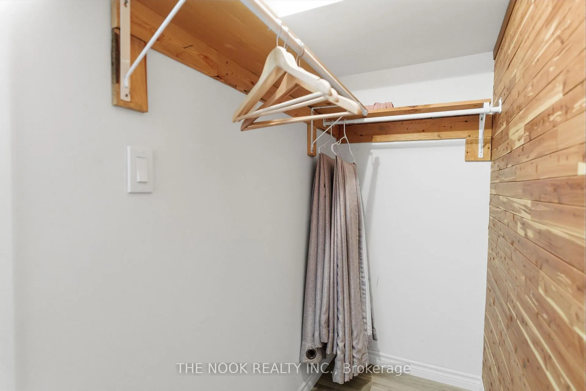 Photo 38 of 523 Cherryhill Street, Oshawa, Donevan — HOMEH