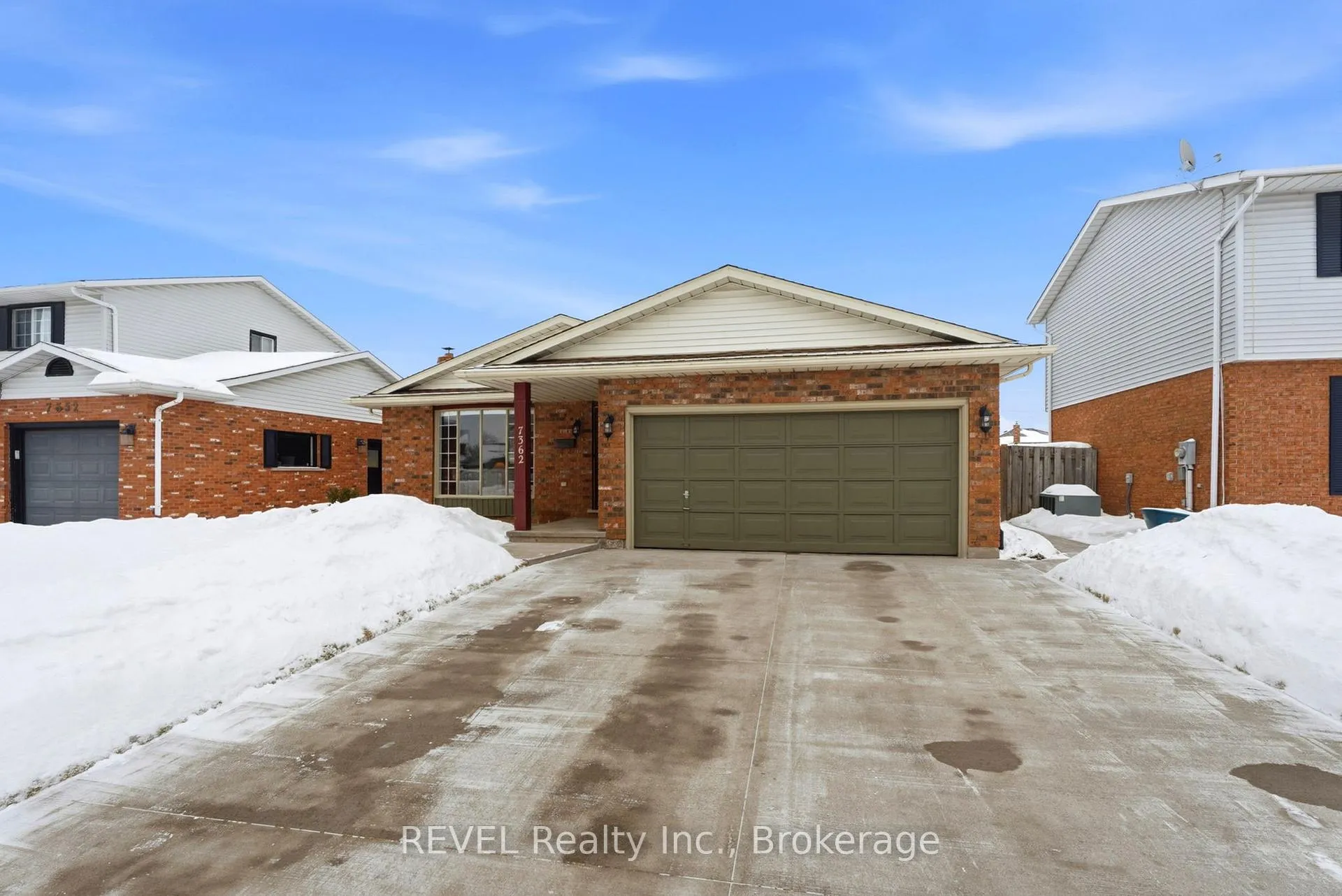 Photo 2 of 7362 Nathan Crescent, Niagara Falls, Oldfield — HOMEH
