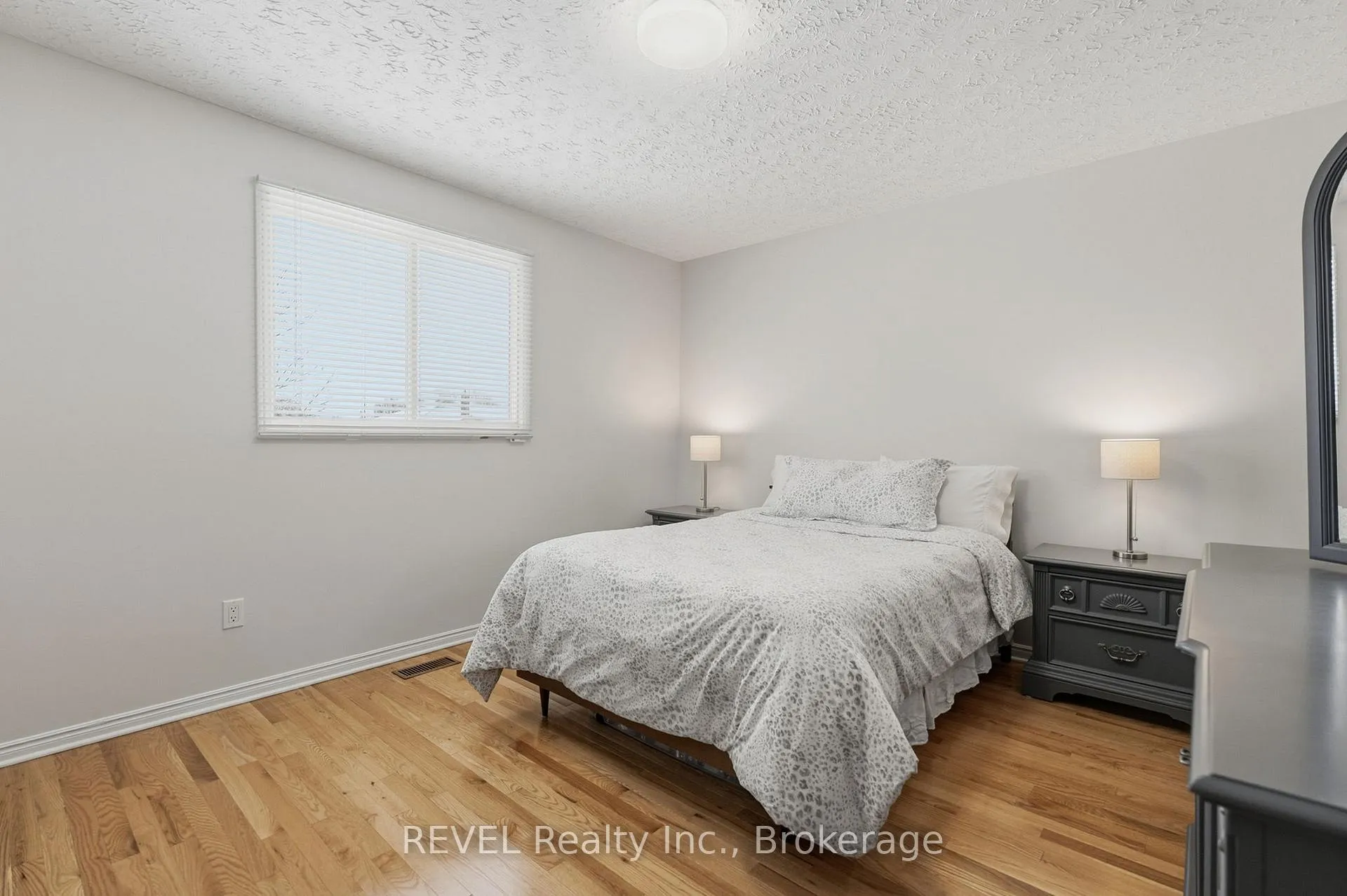 Photo 25 of 7362 Nathan Crescent, Niagara Falls, Oldfield — HOMEH