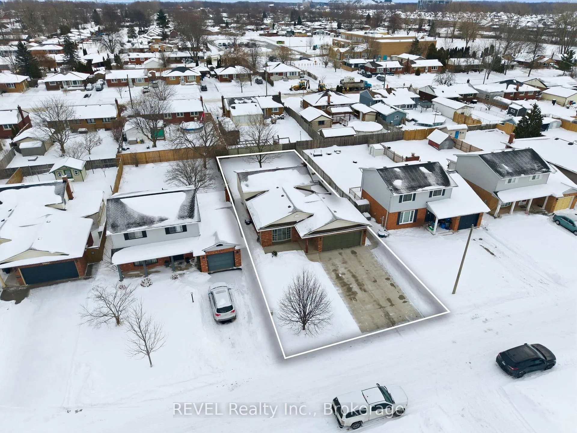 Photo 48 of 7362 Nathan Crescent, Niagara Falls, Oldfield — HOMEH