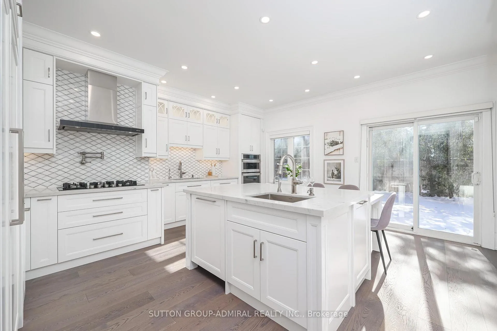 Photo 13 of 75 Strauss Road, Vaughan, Patterson — HOMEH