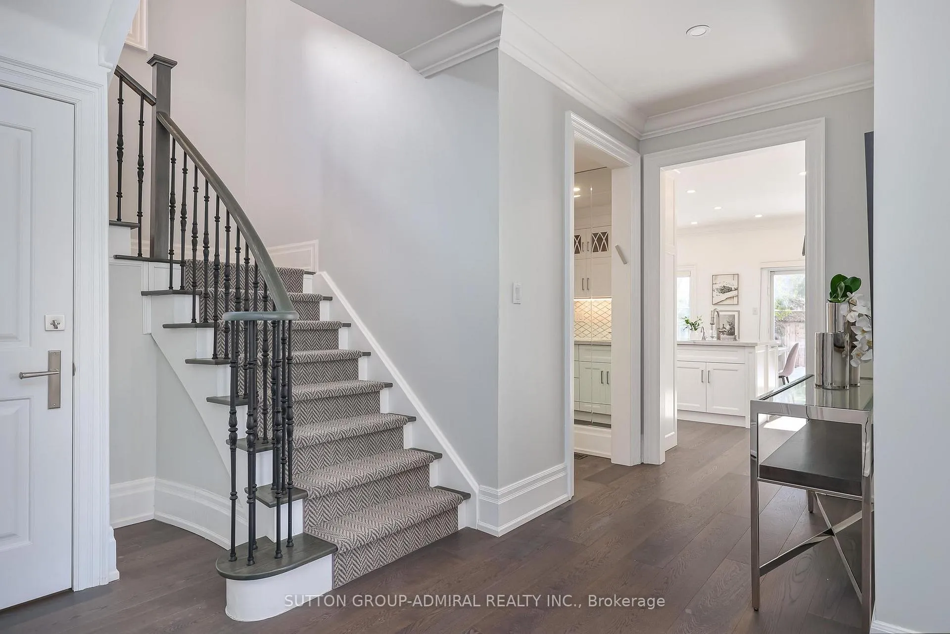 Photo 18 of 75 Strauss Road, Vaughan, Patterson — HOMEH