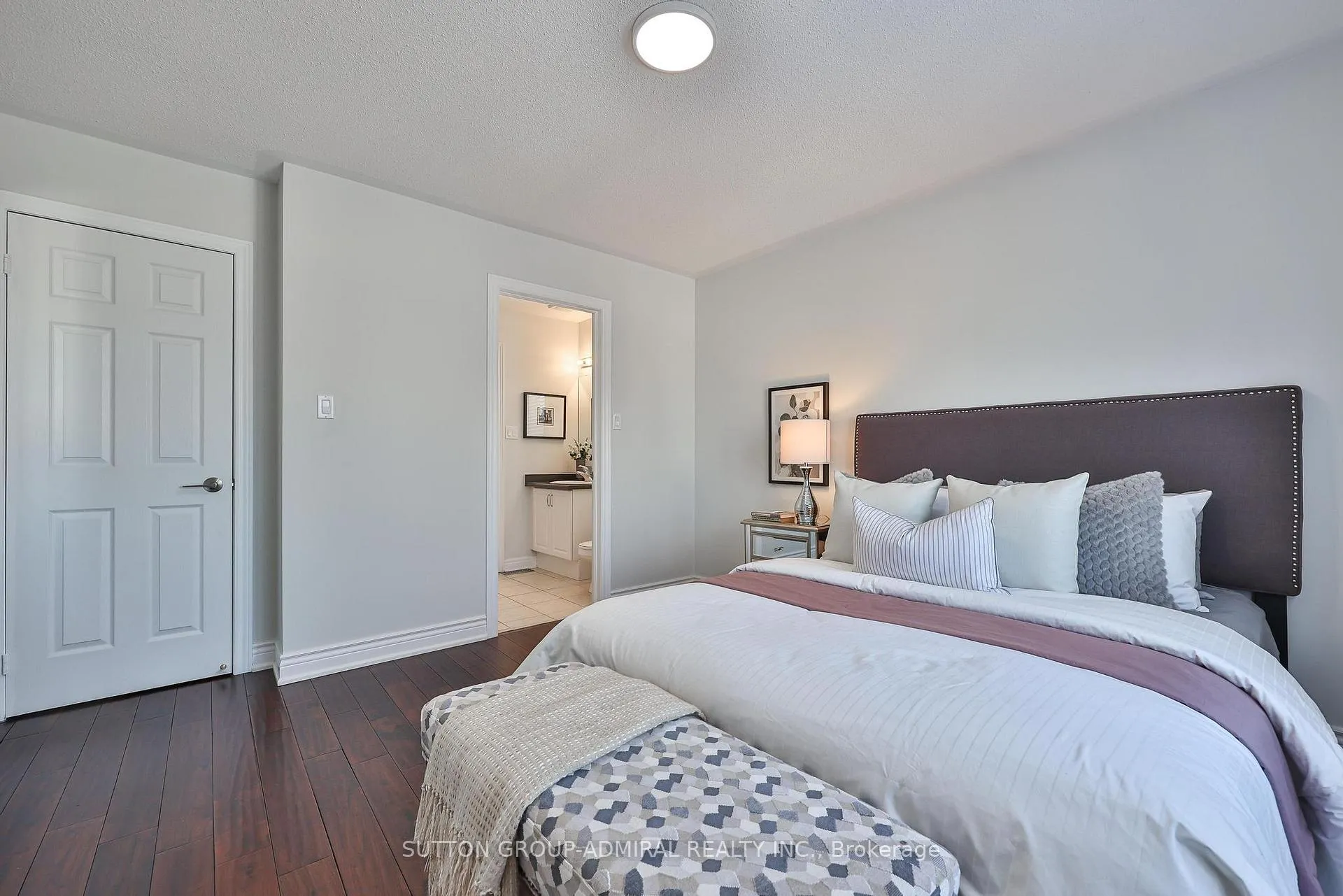 Photo 37 of 75 Strauss Road, Vaughan, Patterson — HOMEH