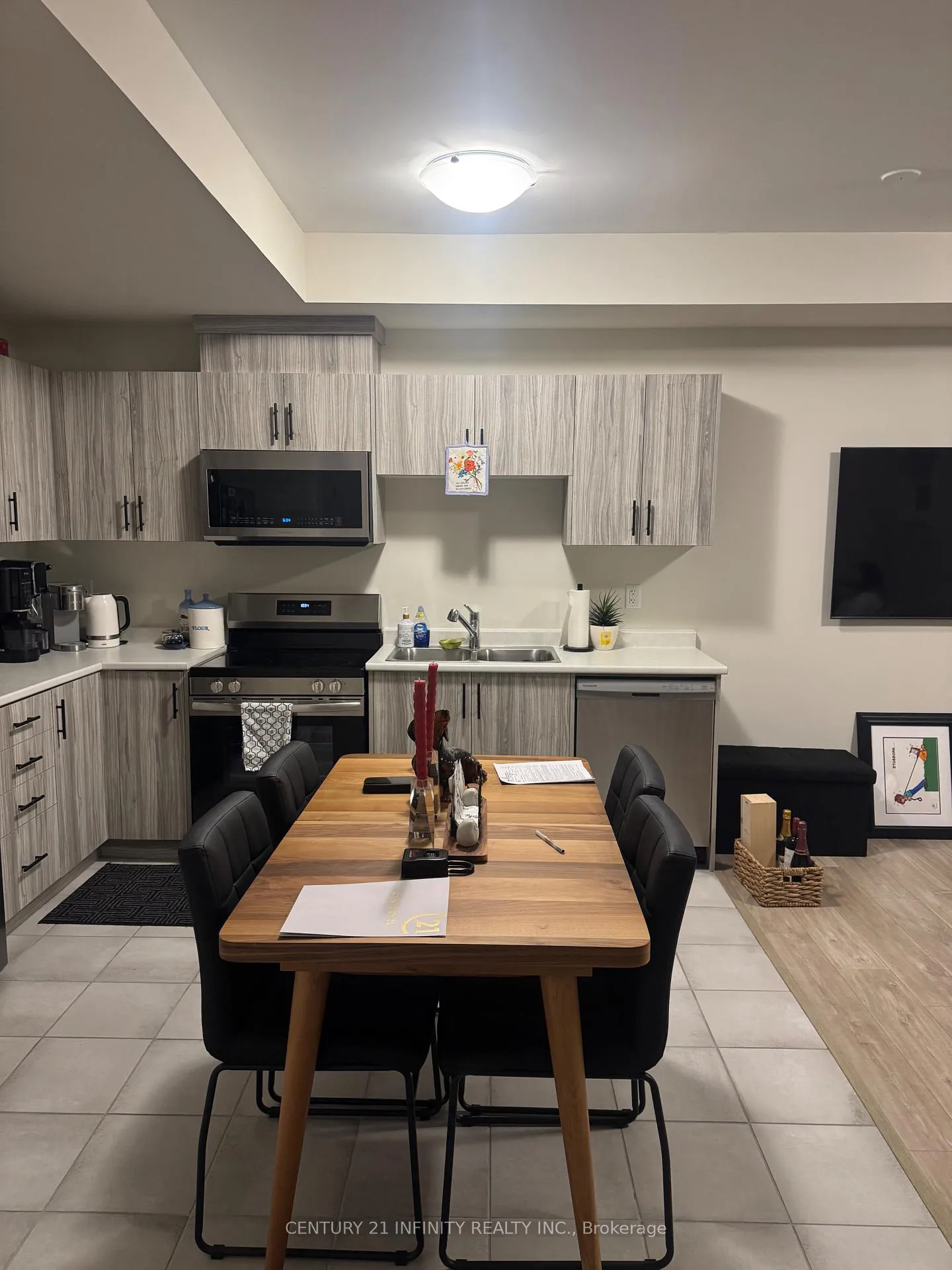 Photo 3 of 2051 Prestonvale Road, Clarington, Courtice — HOMEH
