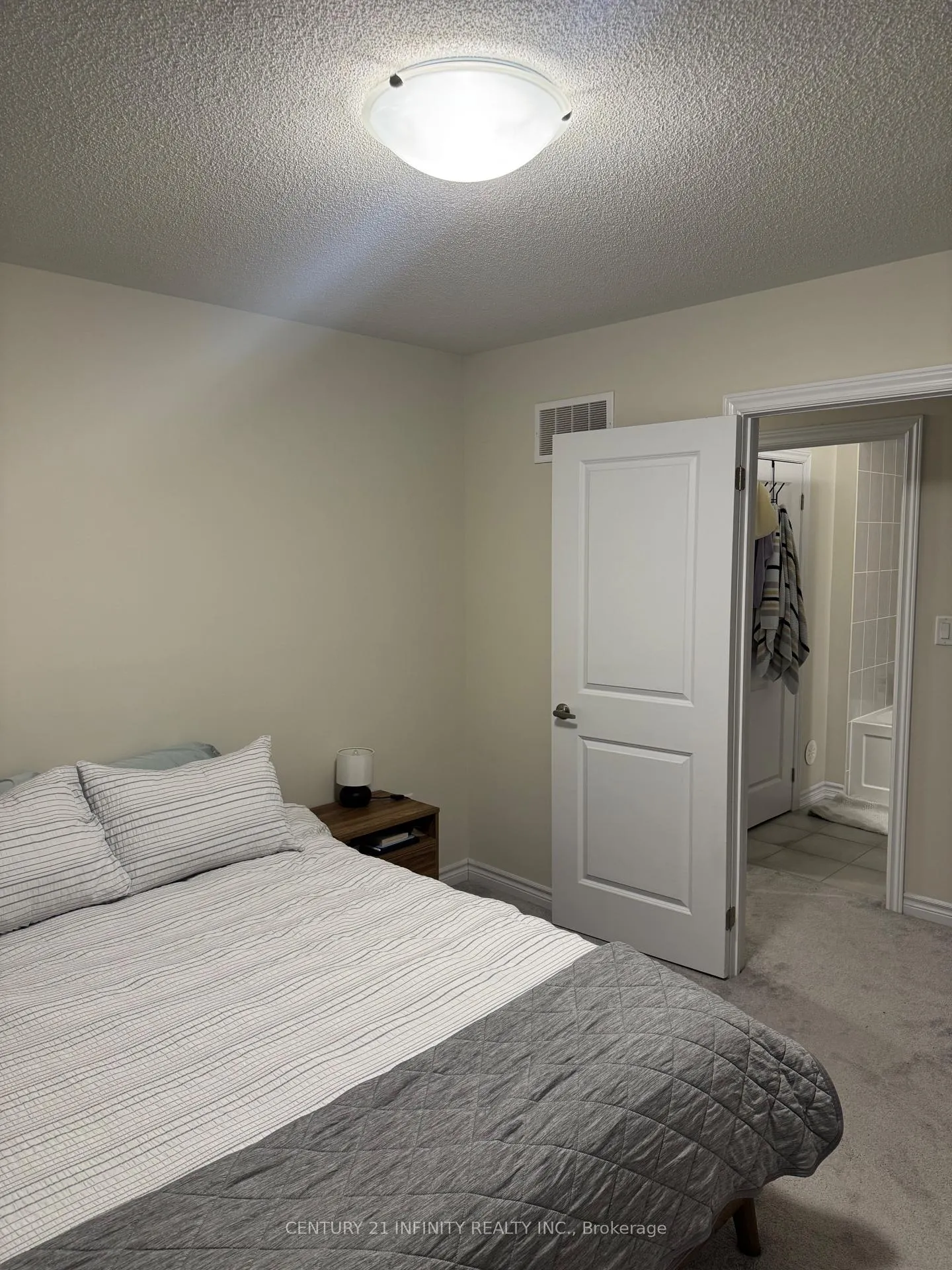 Photo 13 of 2051 Prestonvale Road, Clarington, Courtice — HOMEH