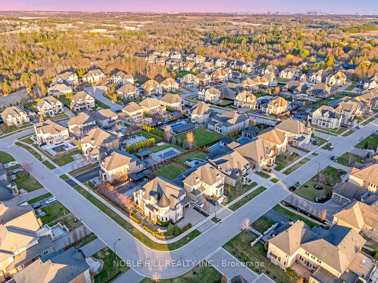 Photo 47 of 17 westbrooke Boulevard, King, Nobleton — HOMEH