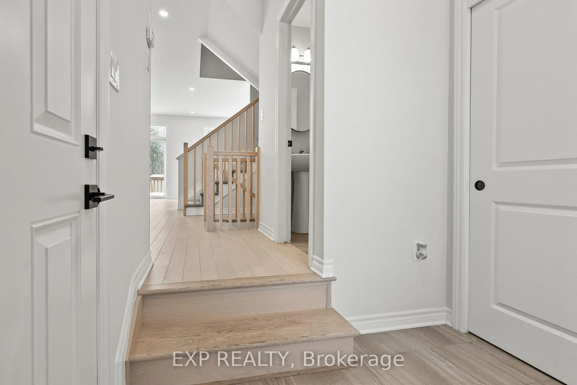 Photo 5 of 725 Miikana Road, Ottawa, Blossom Park/Kemp Park/Findlay Creek — HOMEH