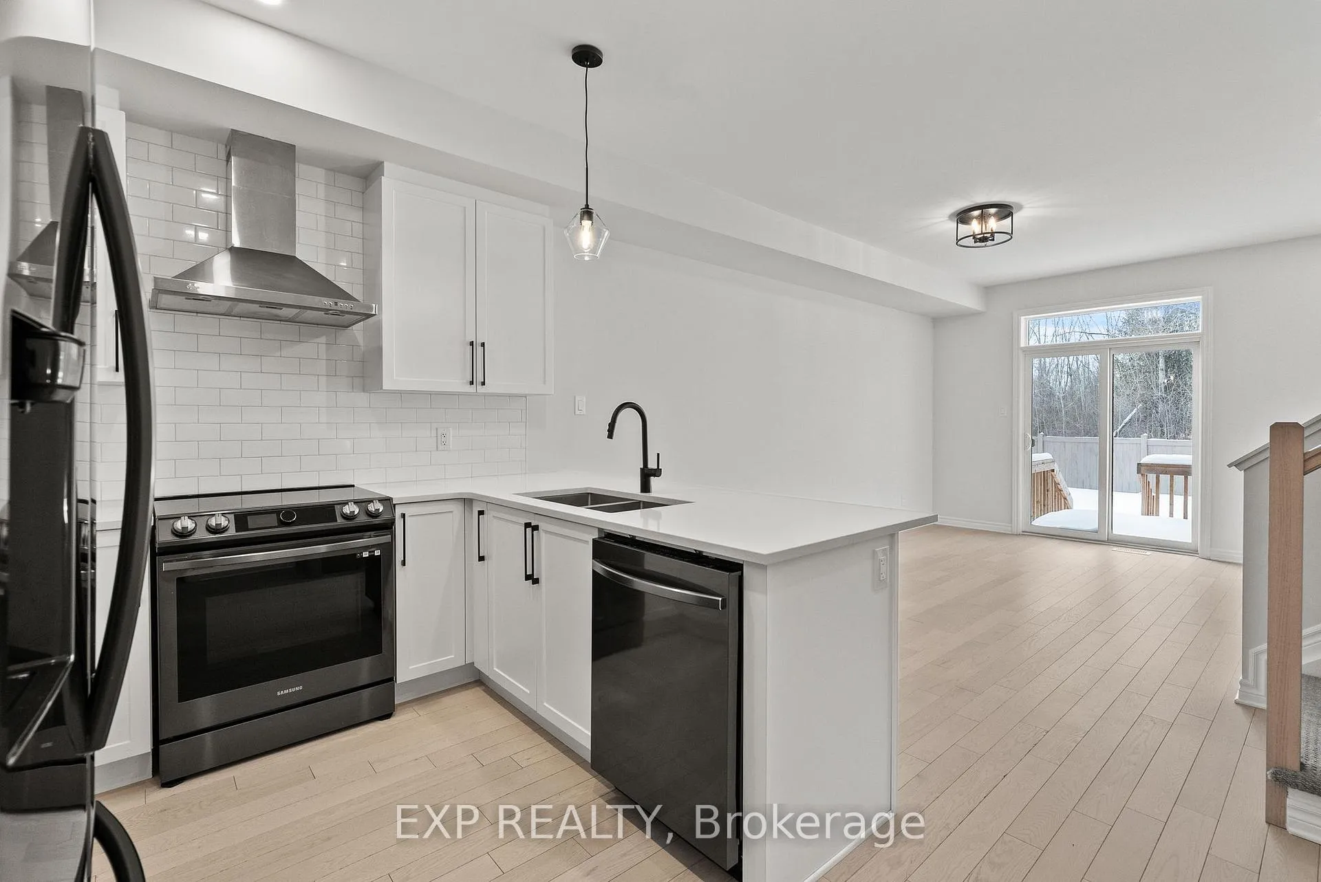 Photo 9 of 725 Miikana Road, Ottawa, Blossom Park/Kemp Park/Findlay Creek — HOMEH