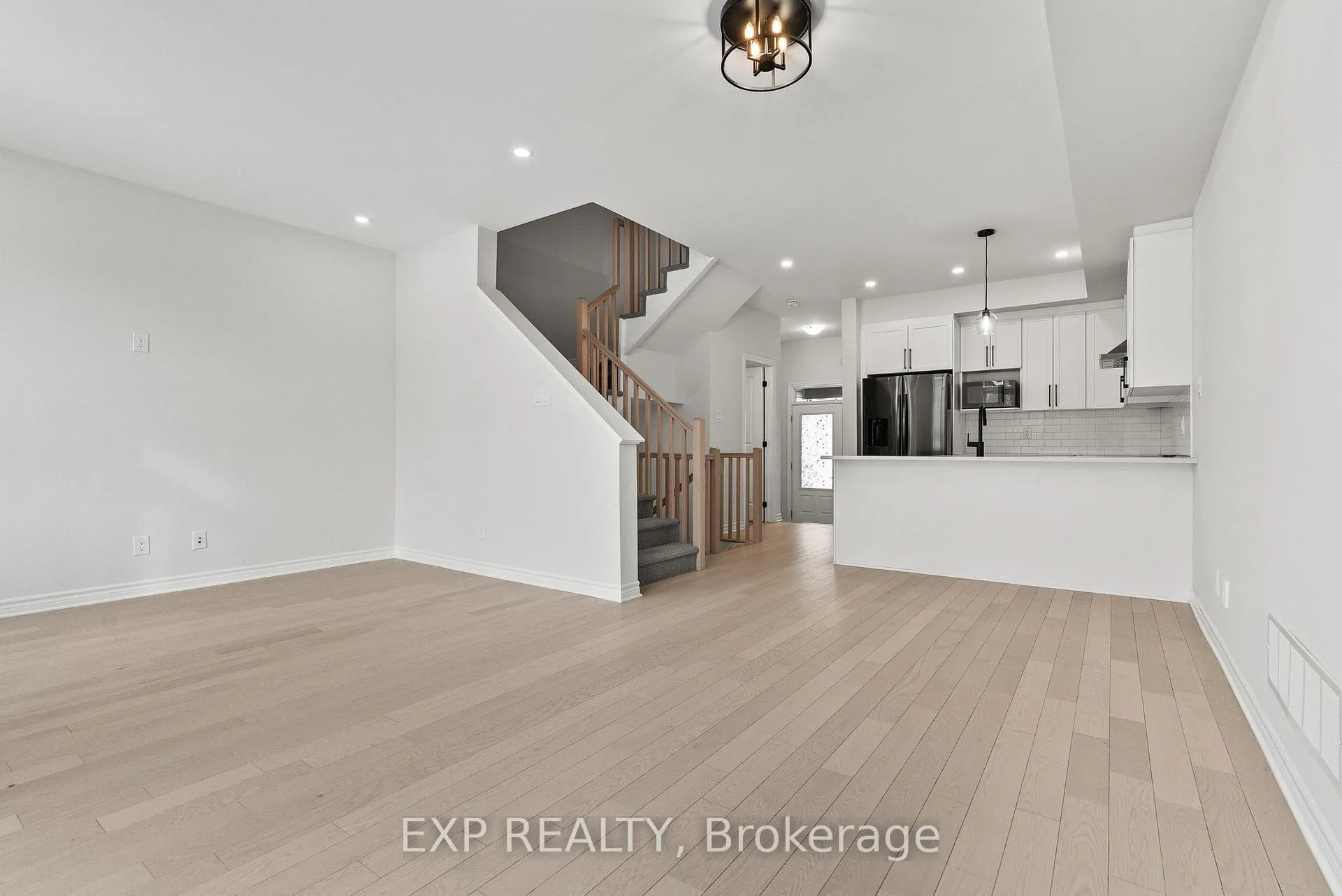 Photo 15 of 725 Miikana Road, Ottawa, Blossom Park/Kemp Park/Findlay Creek — HOMEH