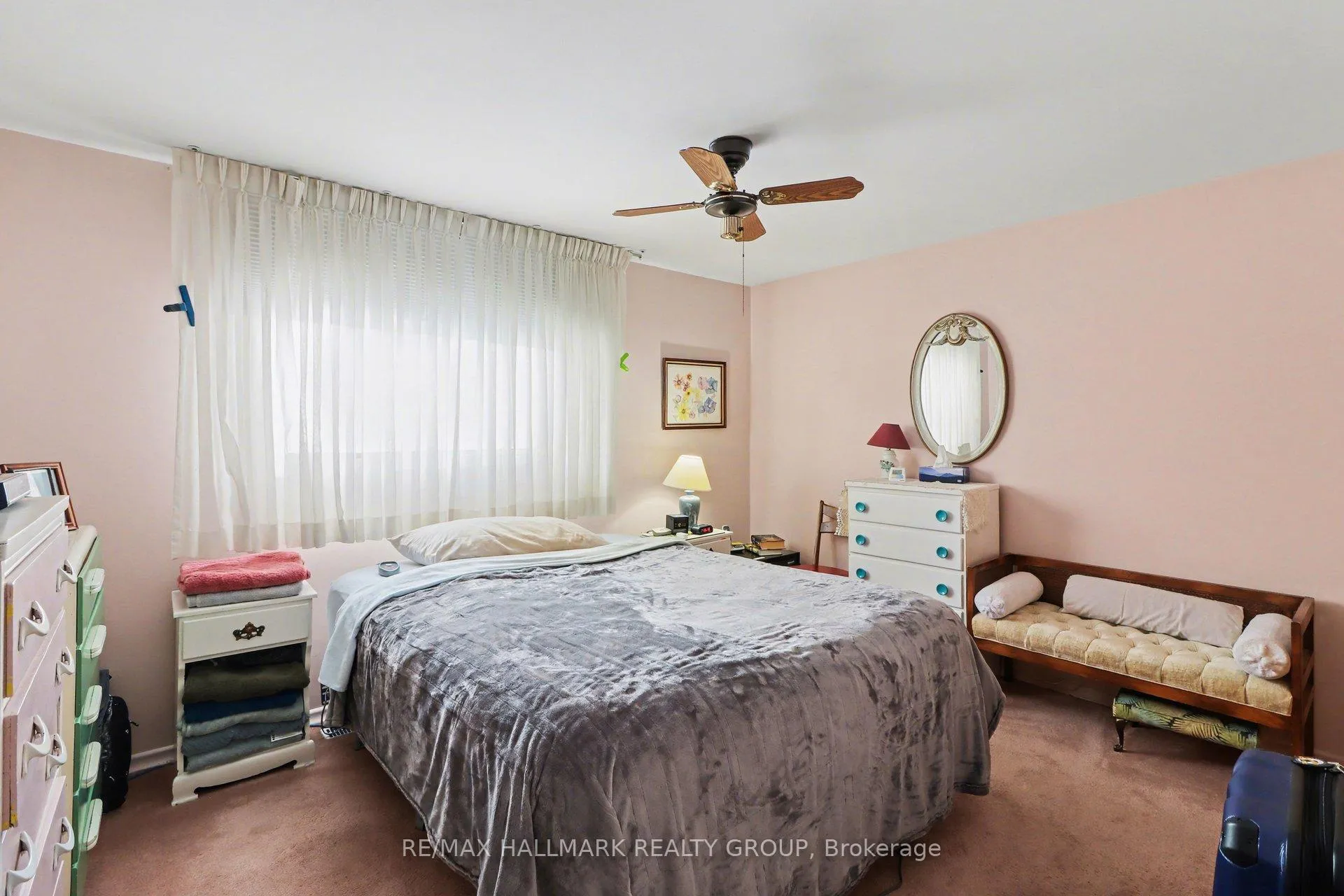 Photo 13 of 232 Kennedy Lane W, Ottawa, Bilberry Creek/Queenswood Heights — HOMEH