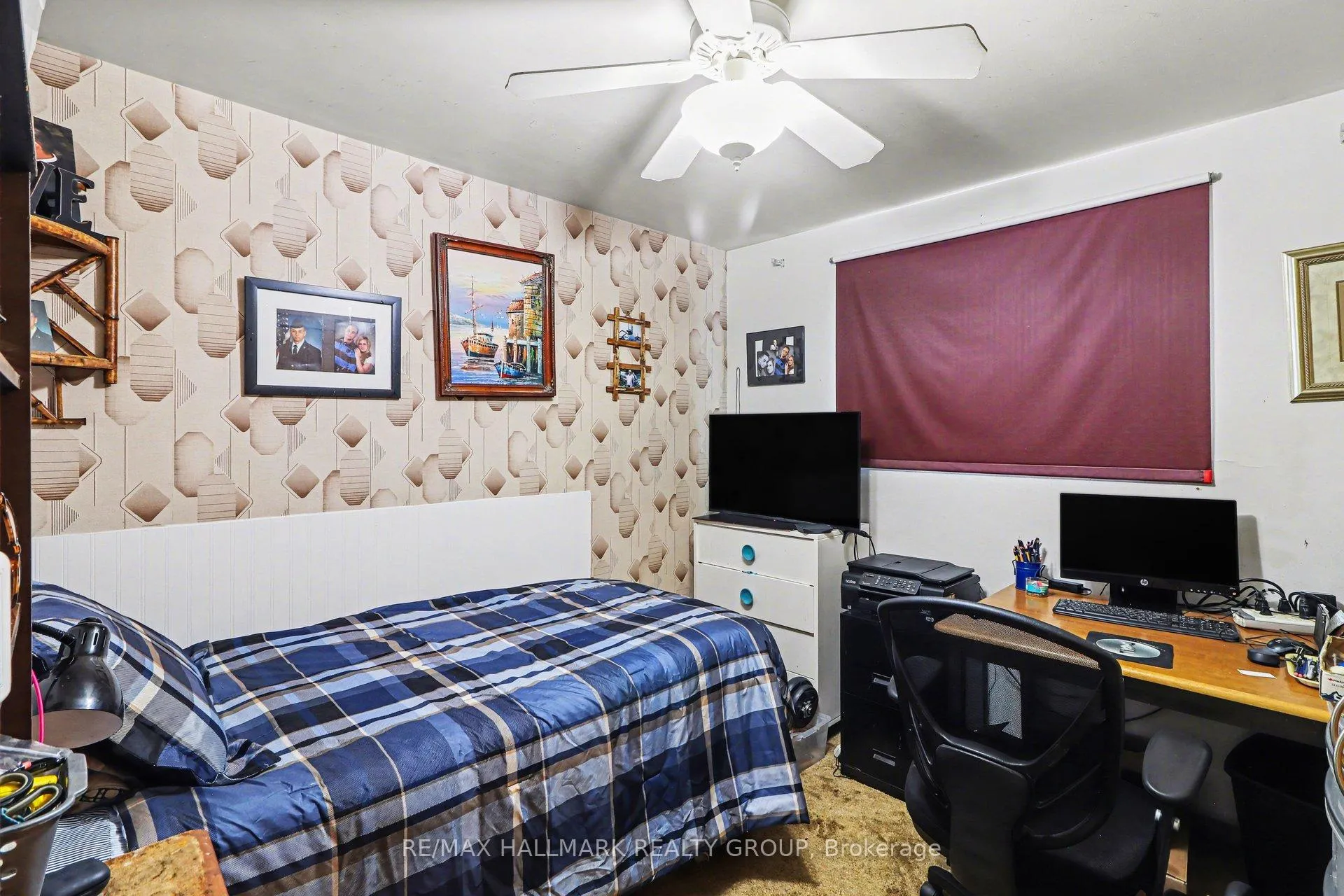 Photo 16 of 232 Kennedy Lane W, Ottawa, Bilberry Creek/Queenswood Heights — HOMEH