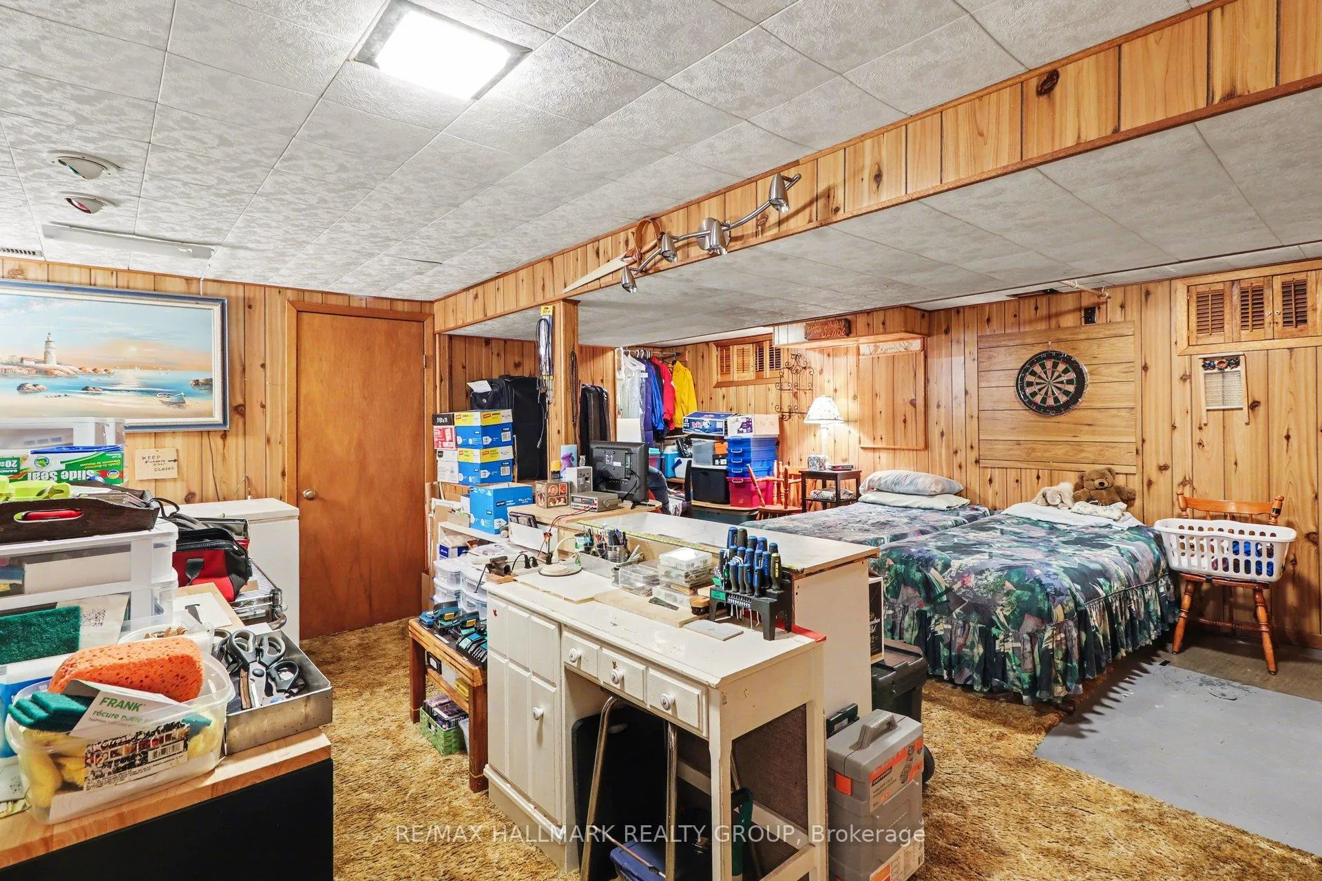 Photo 18 of 232 Kennedy Lane W, Ottawa, Bilberry Creek/Queenswood Heights — HOMEH