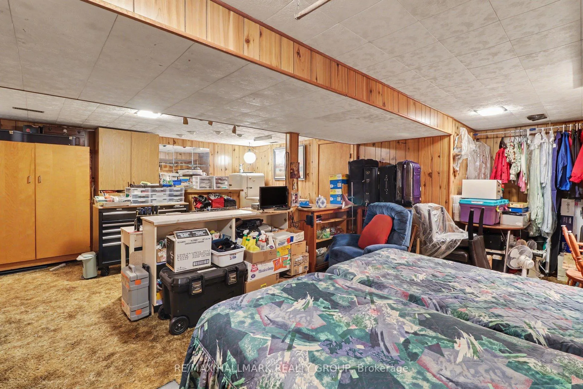 Photo 19 of 232 Kennedy Lane W, Ottawa, Bilberry Creek/Queenswood Heights — HOMEH