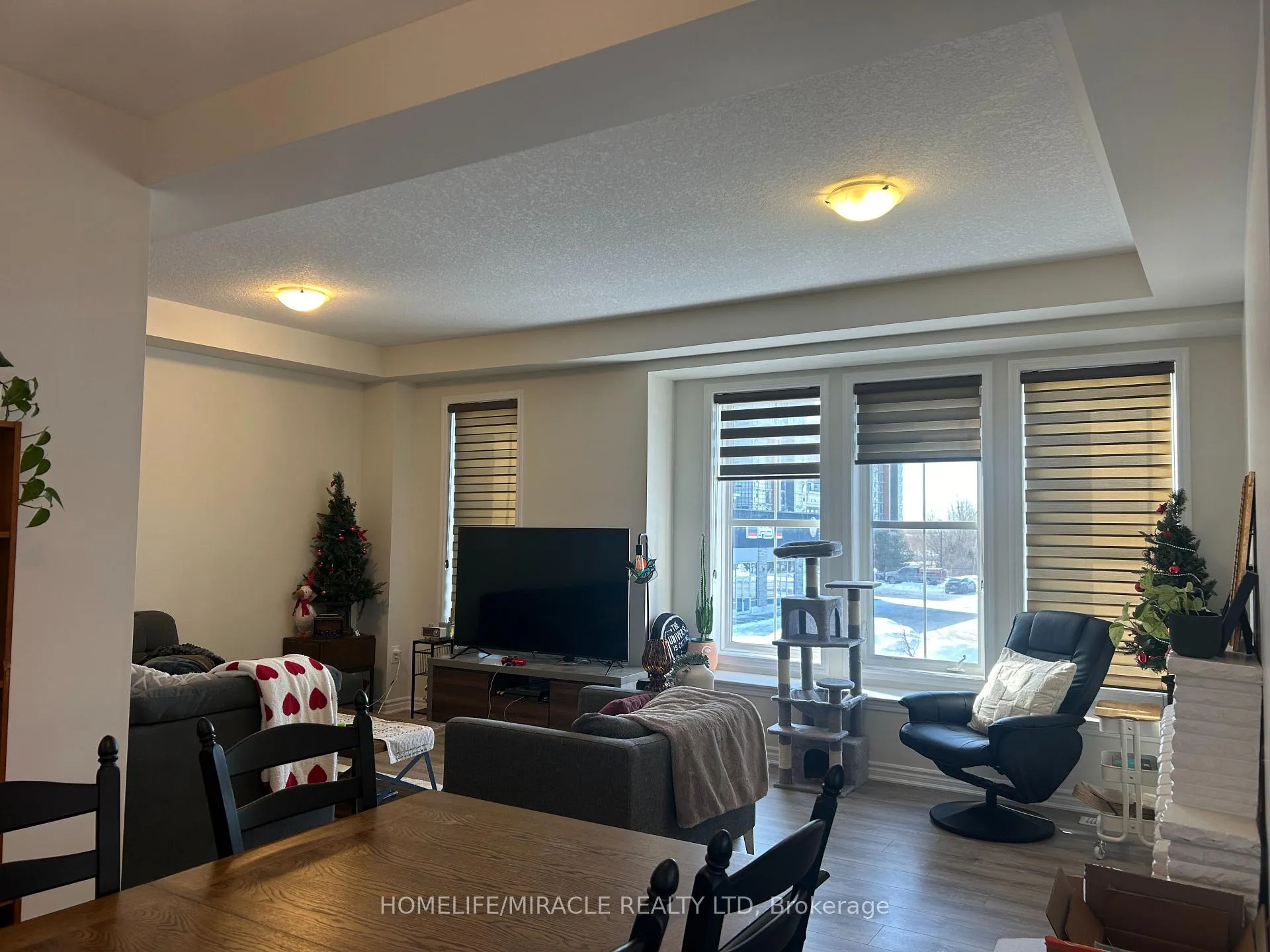 Photo 3 of Unit 6, 22 Spring Creek Drive, Hamilton, Waterdown — HOMEH