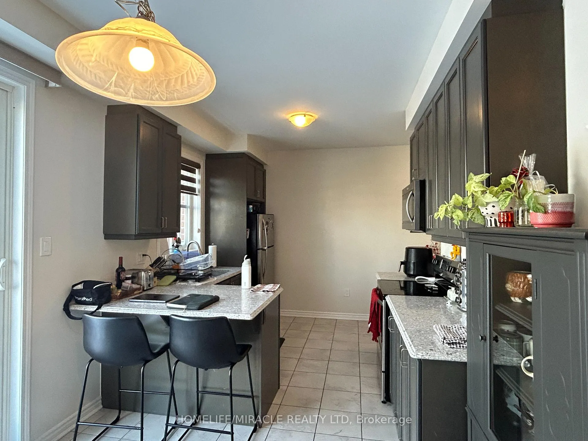 Photo 5 of Unit 6, 22 Spring Creek Drive, Hamilton, Waterdown — HOMEH